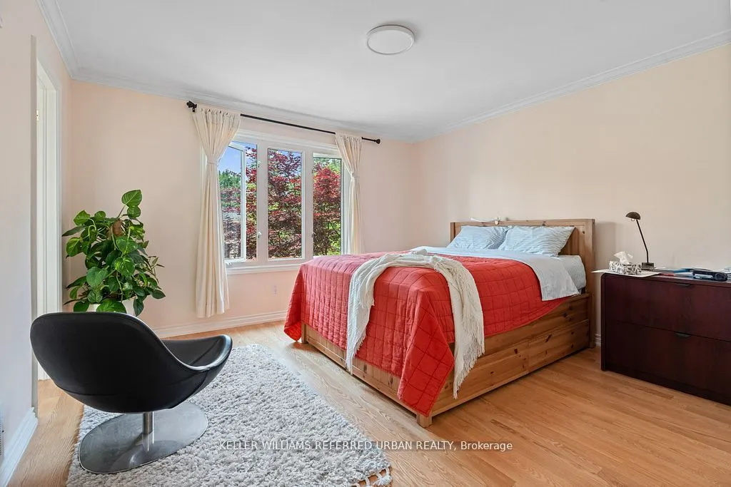 4 Saddletree Drive