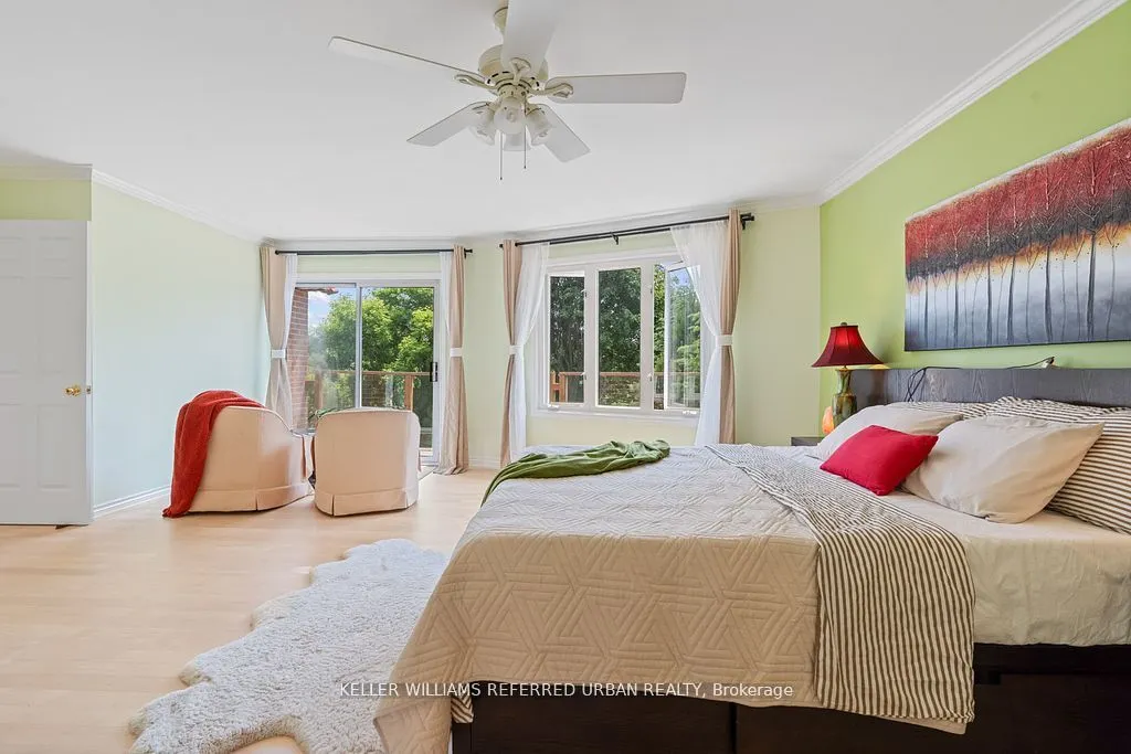 4 Saddletree Drive