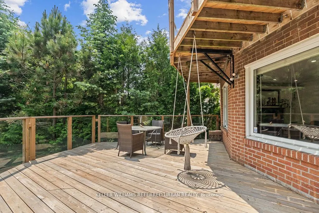 4 Saddletree Drive