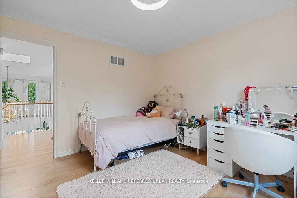 4 Saddletree Drive