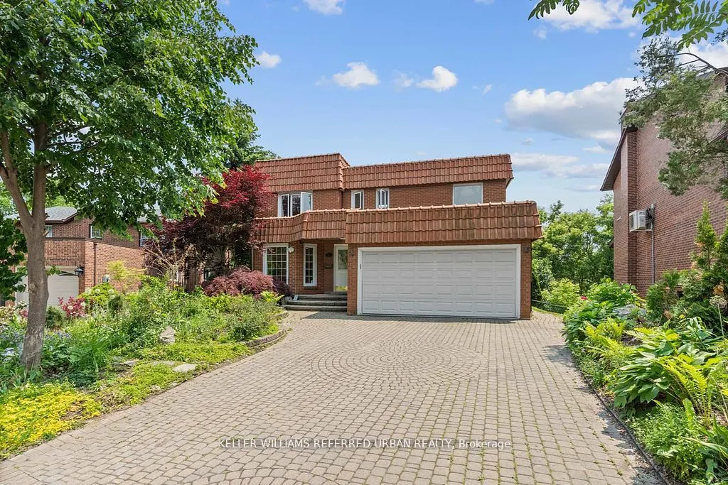 4 Saddletree Drive