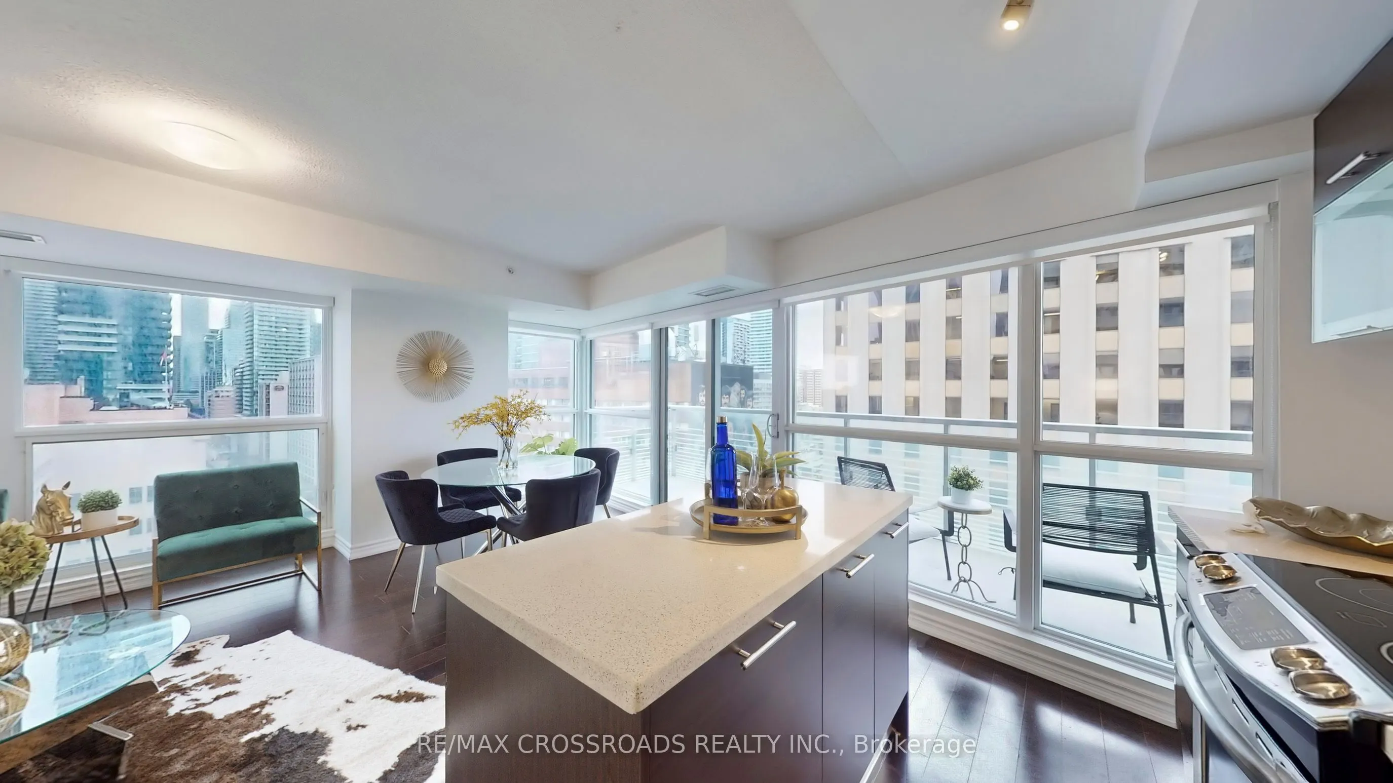 386 Yonge Street, #1602