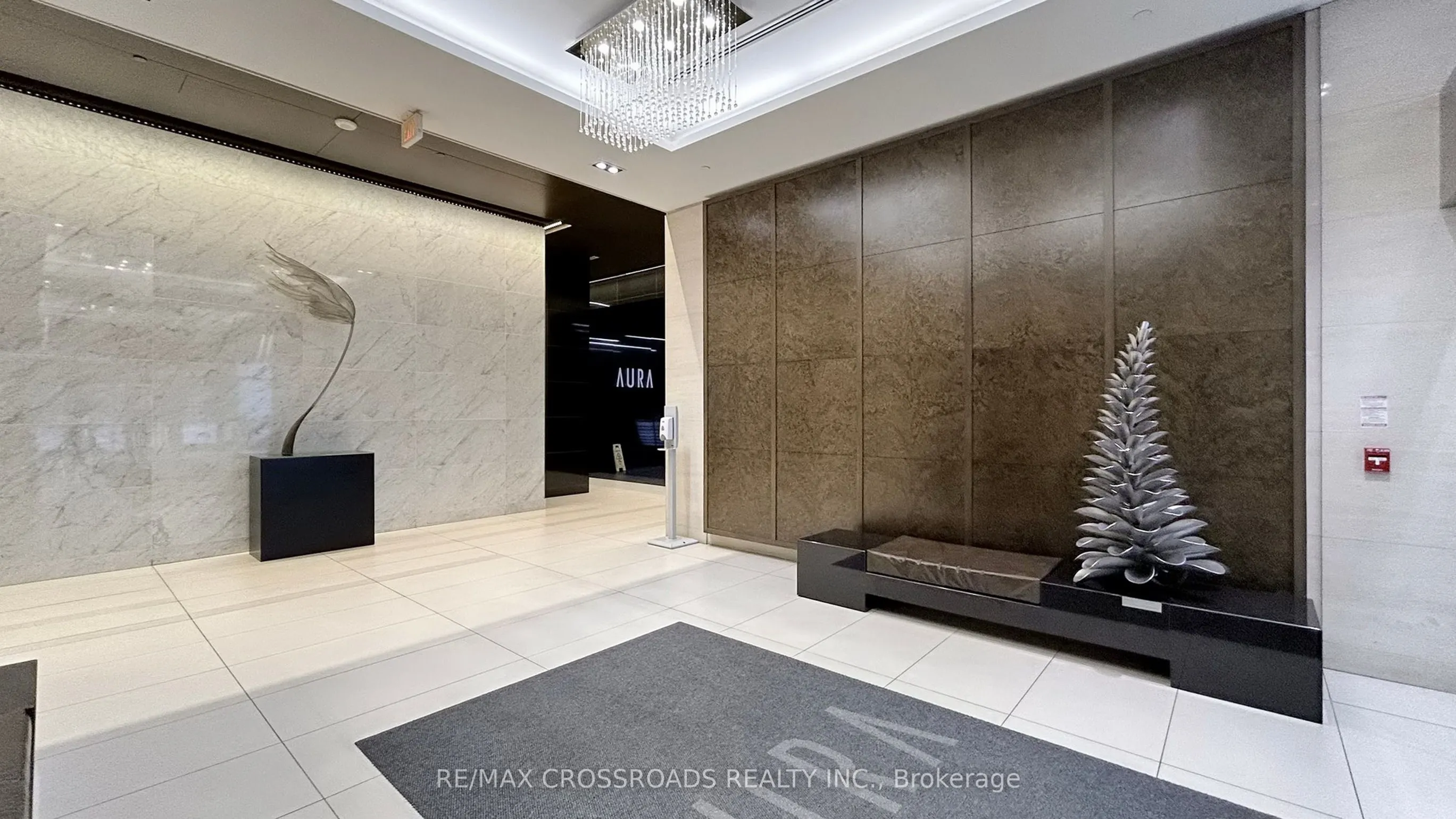 386 Yonge Street, #1602