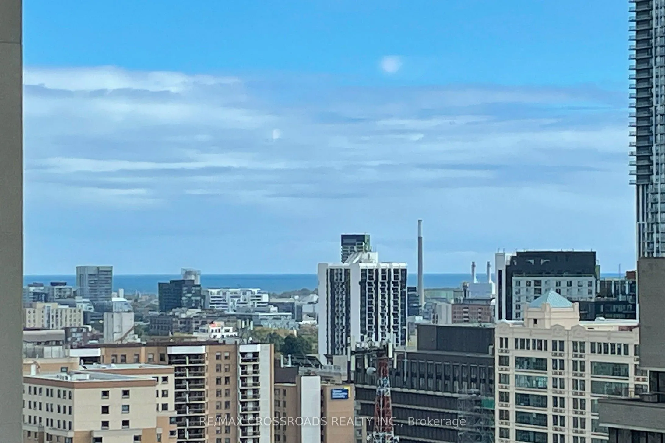 386 Yonge Street, #1602