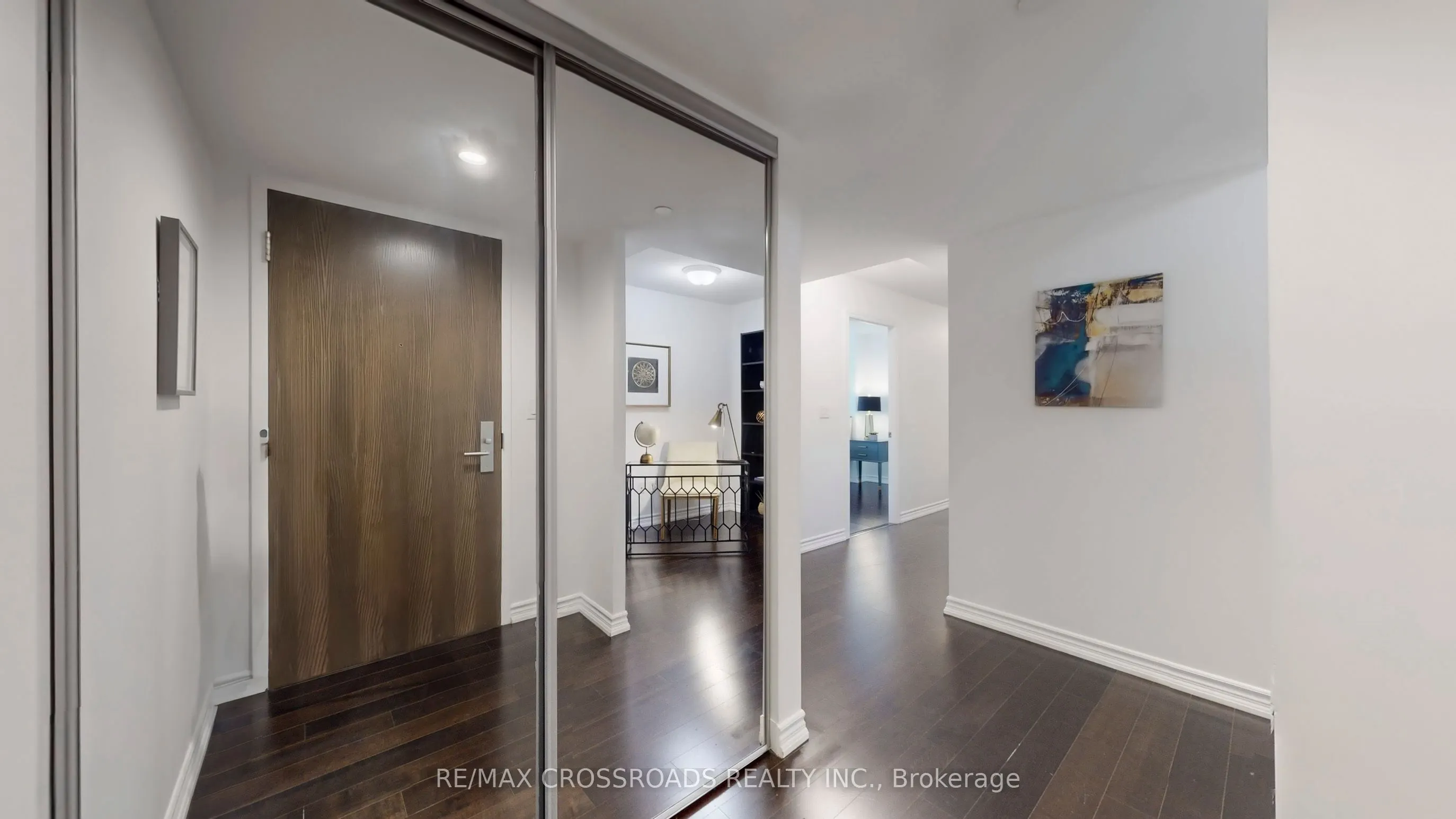 386 Yonge Street, #1602