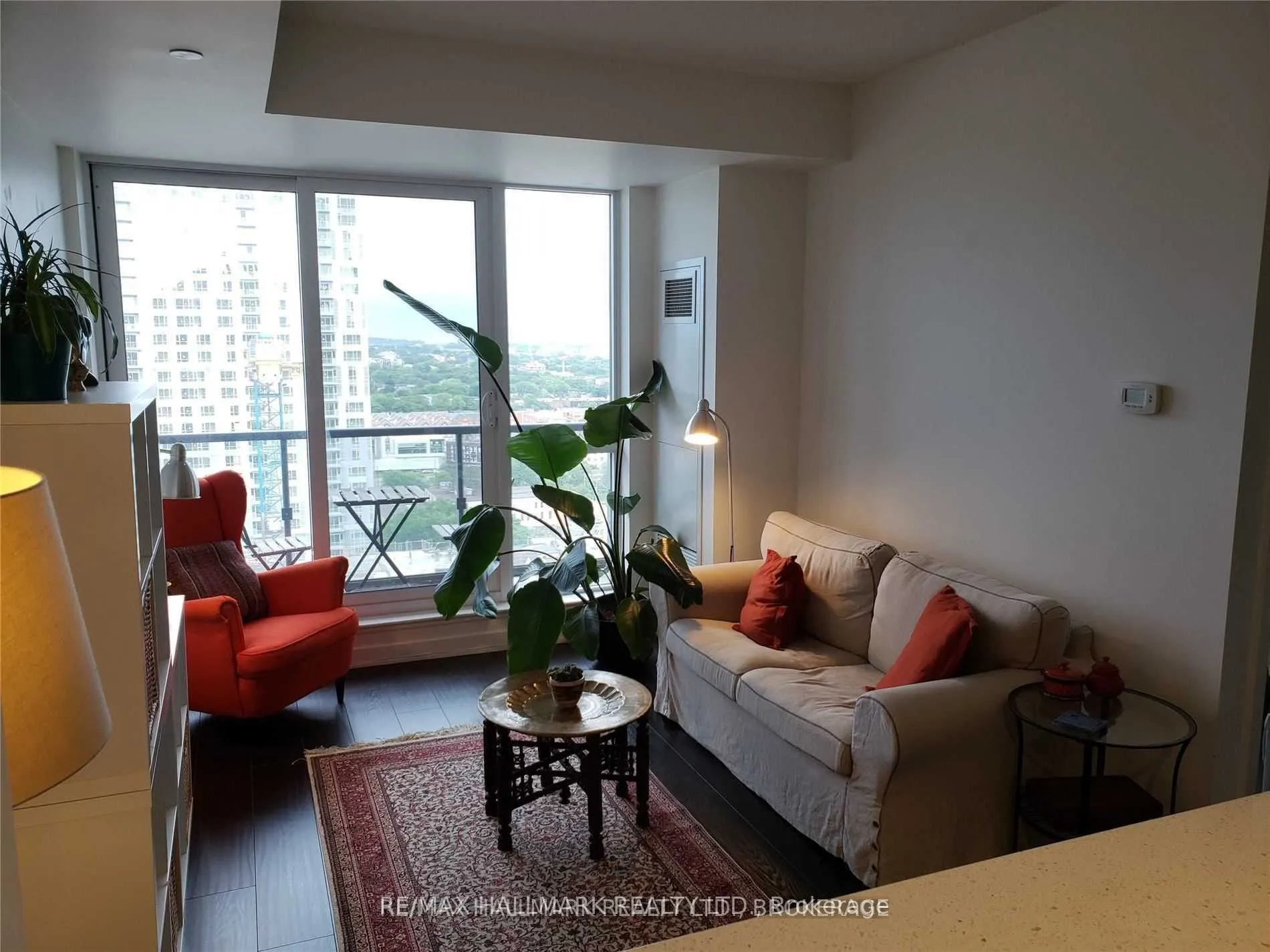 170 Sumach Street, #2201