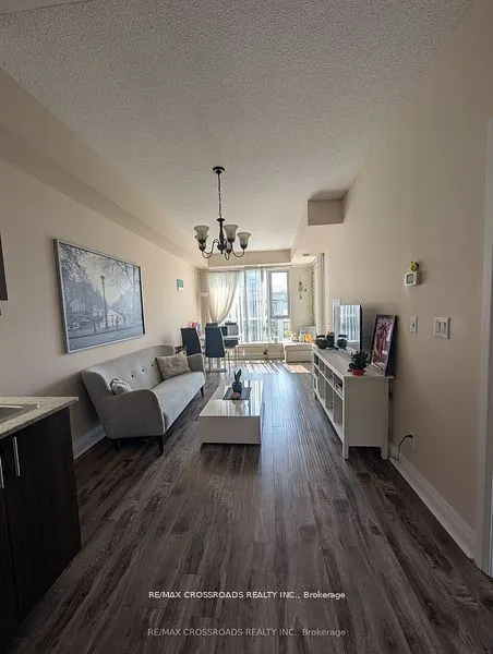 17 Kenaston Gardens, #414