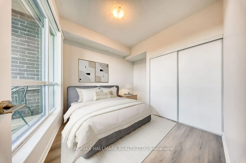 3237 Bayview Avenue W, #302