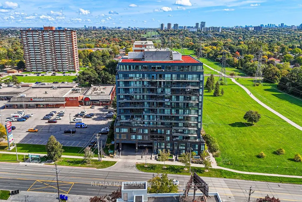 3237 Bayview Avenue W, #302