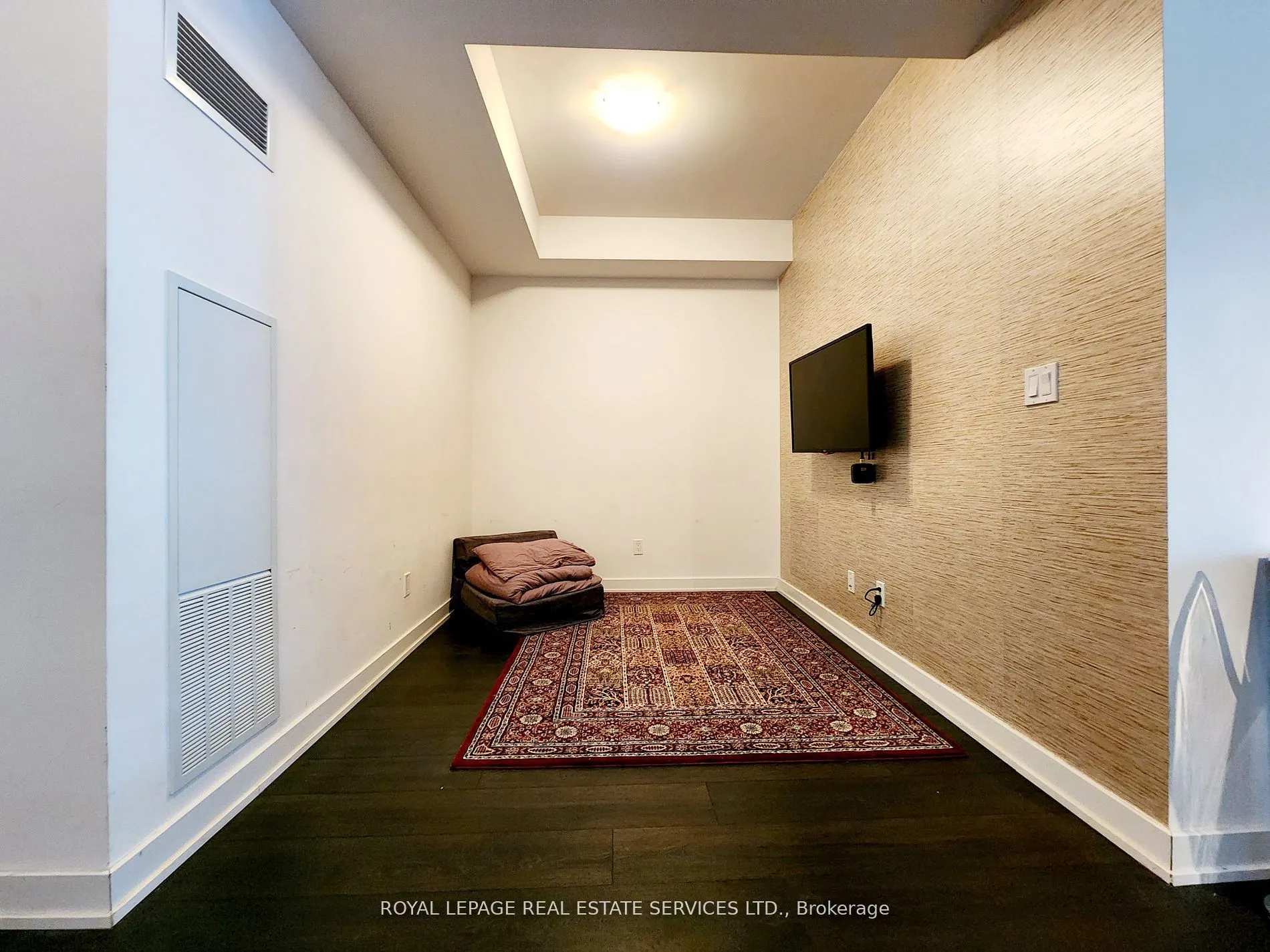50 Bruyeres Mews, #517