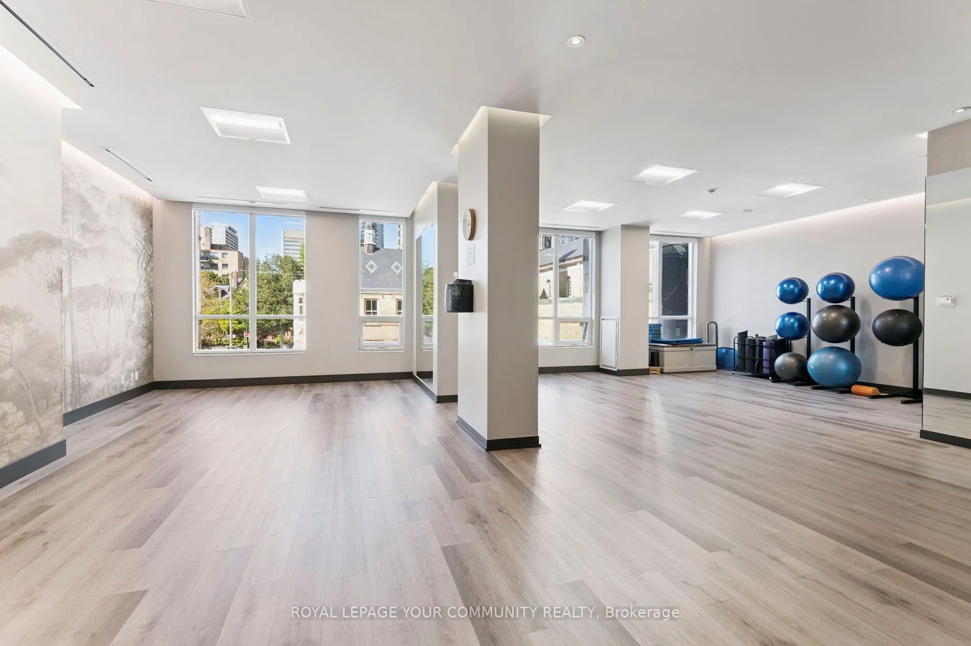 500 Sherbourne Street, #1311