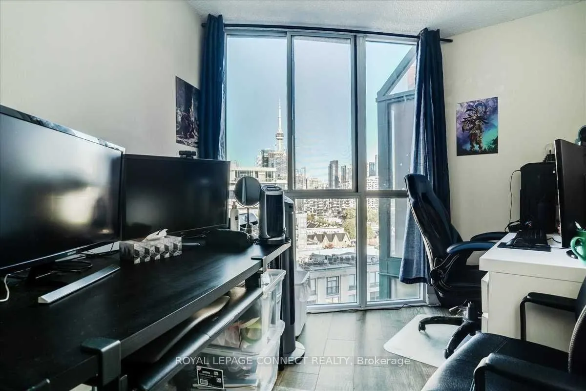 801 King Street W, #Ph01