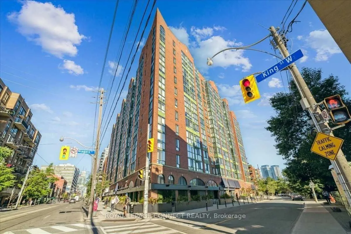 801 King Street W, #Ph01