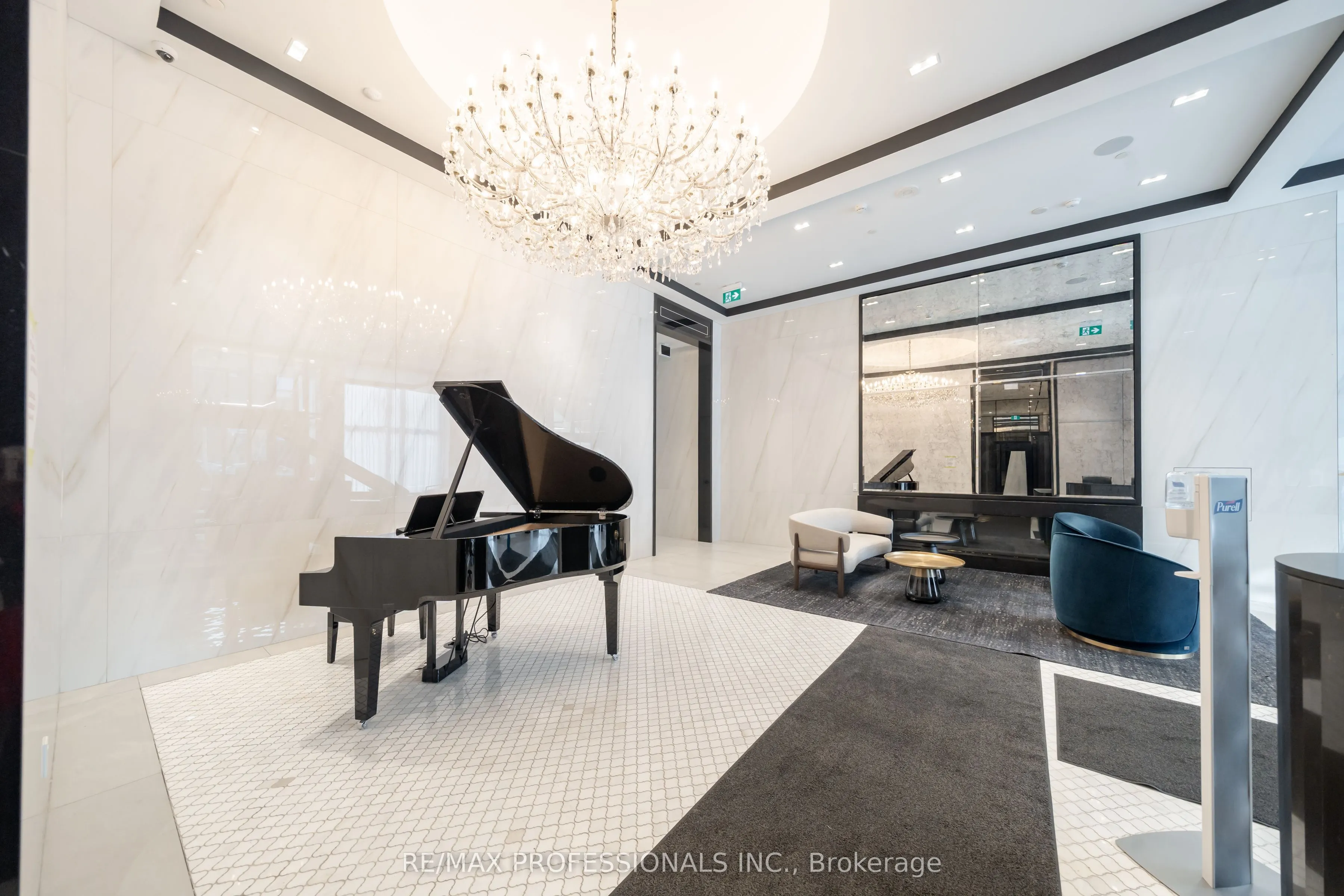 8 Wellesley Street W, #4206