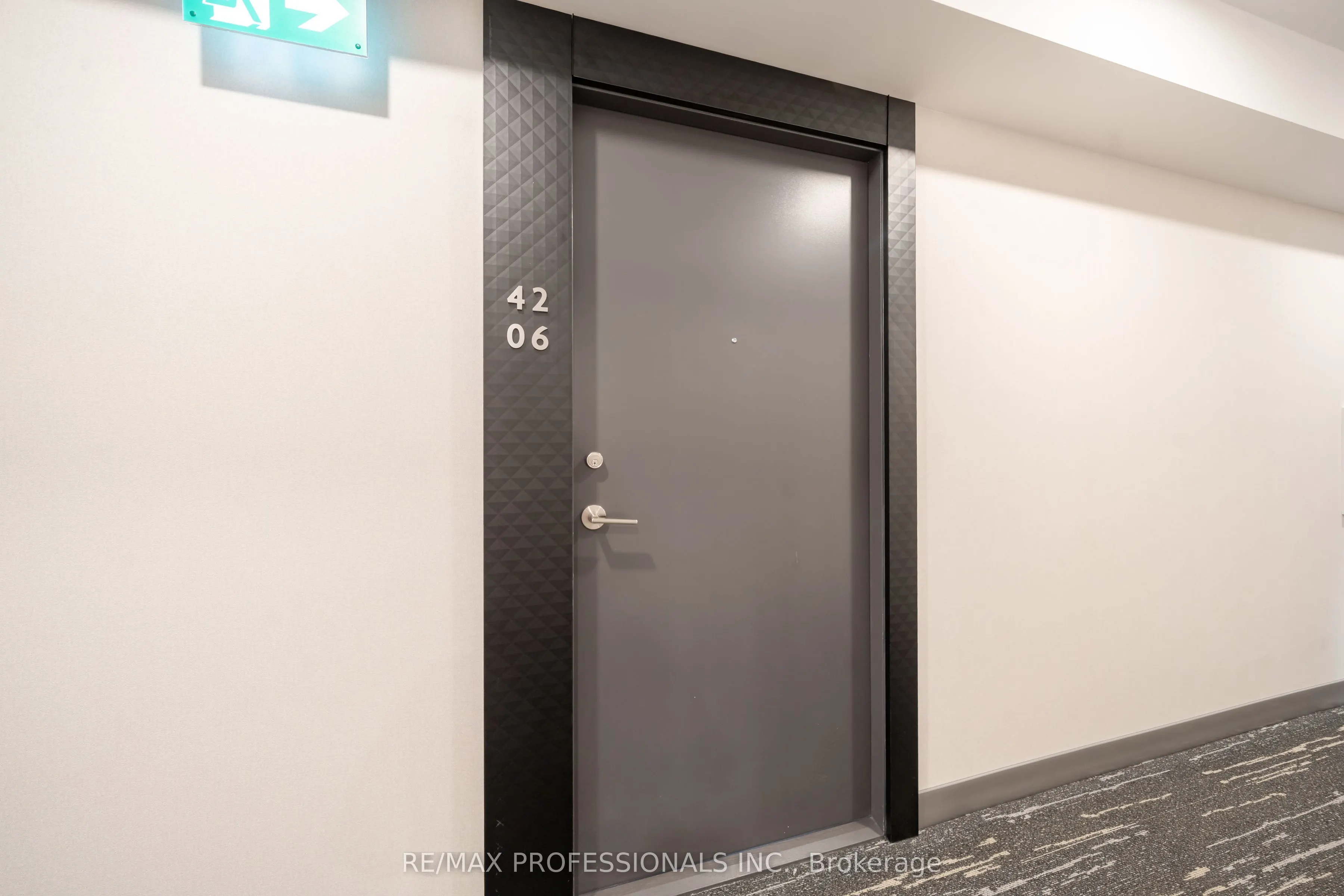 8 Wellesley Street W, #4206