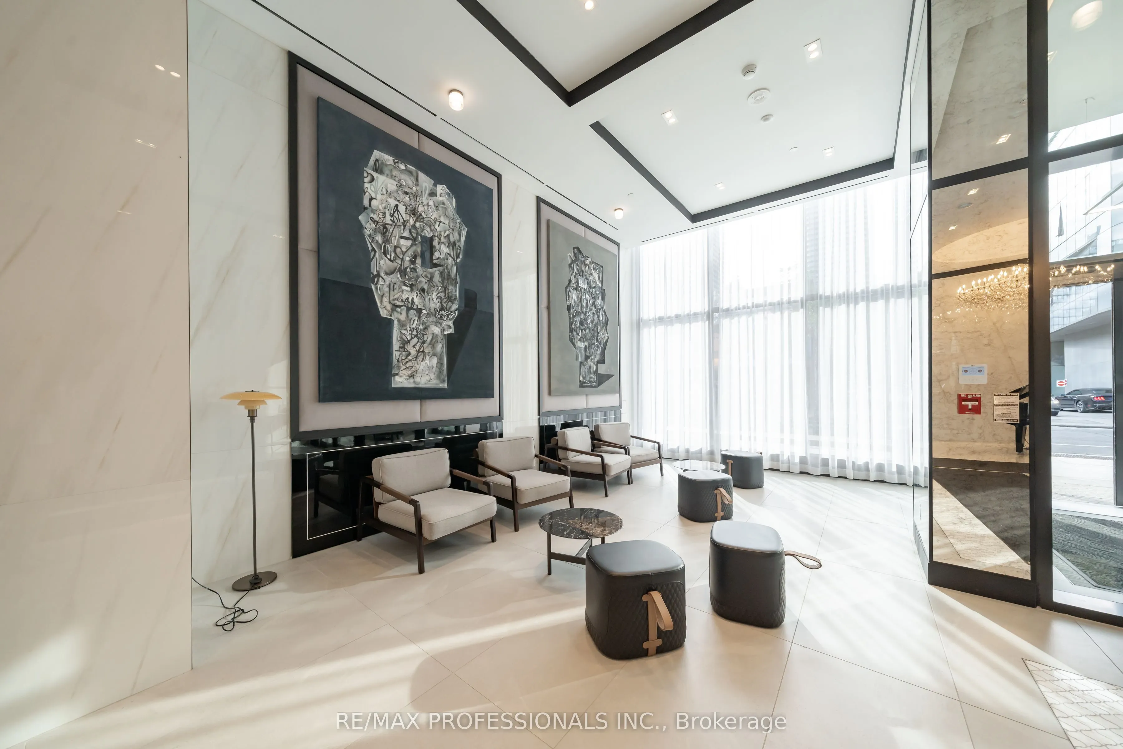 8 Wellesley Street W, #4206