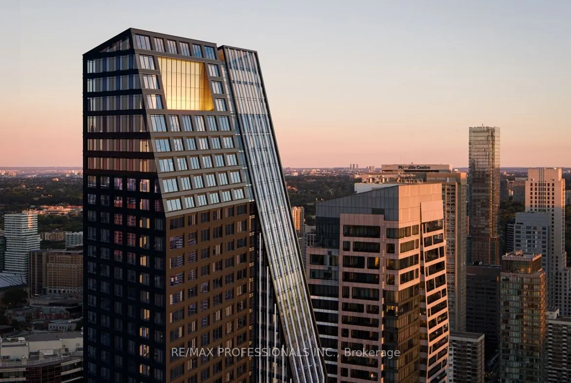 8 Wellesley Street W, #4206
