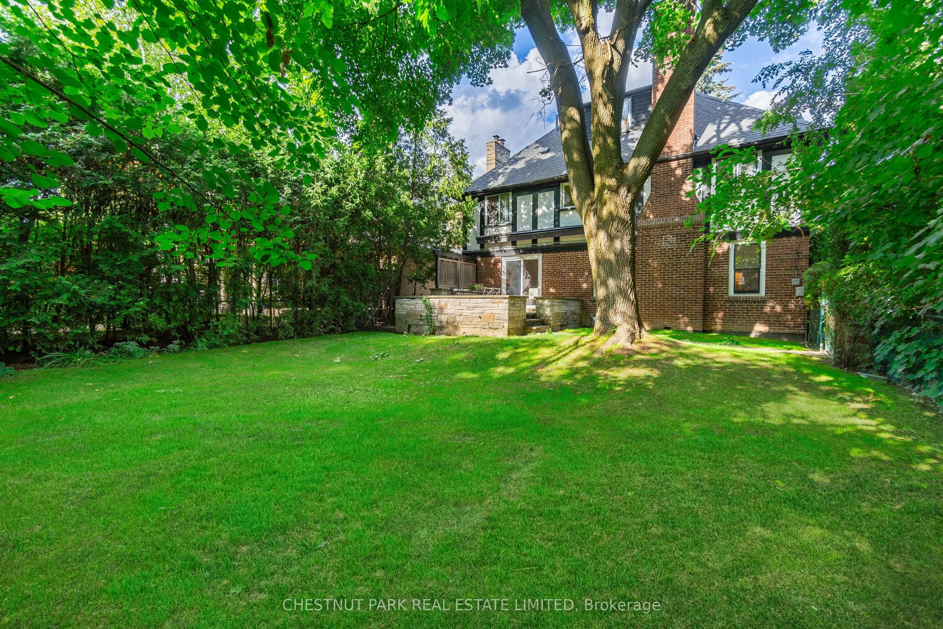 2 Garland Avenue