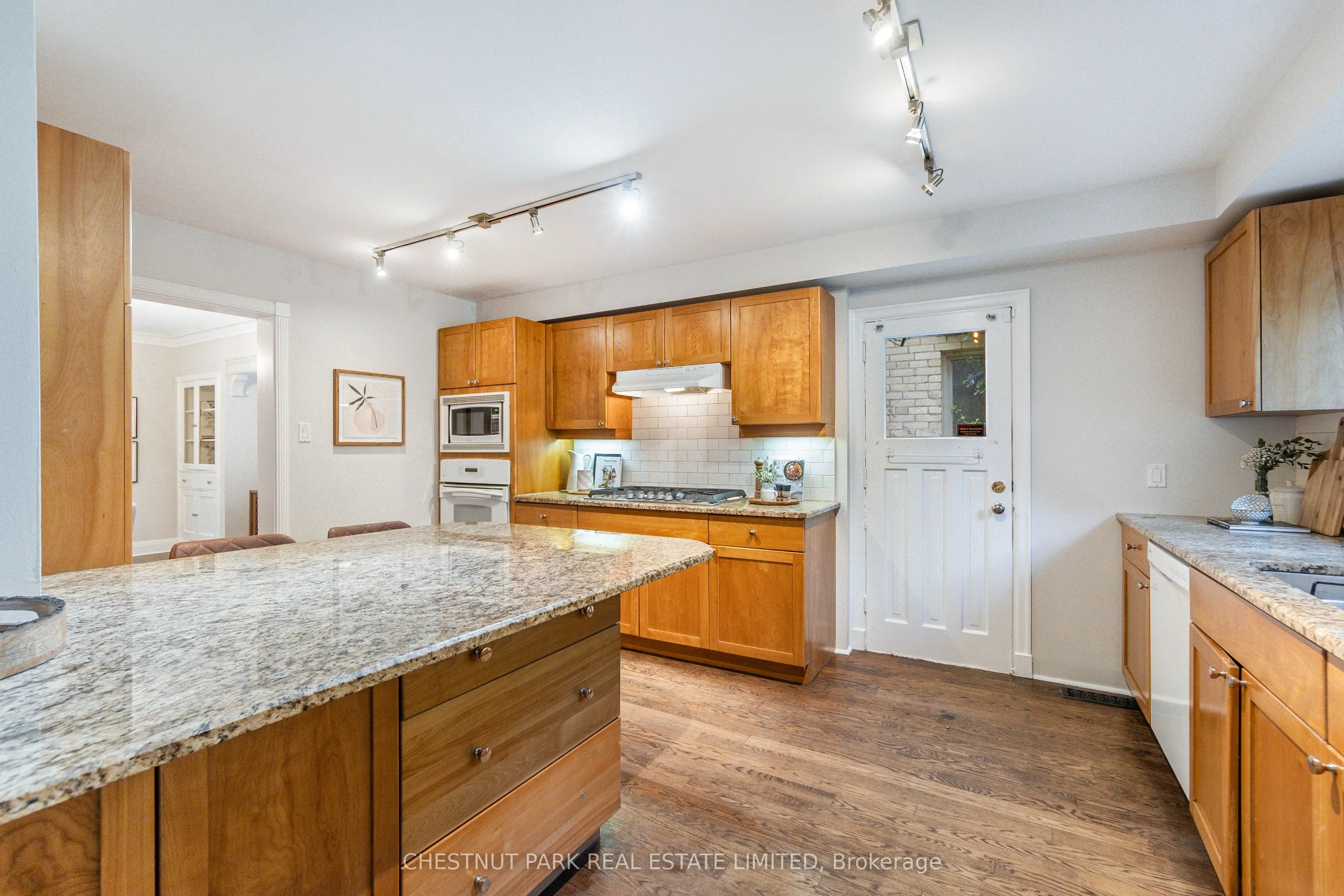 2 Garland Avenue