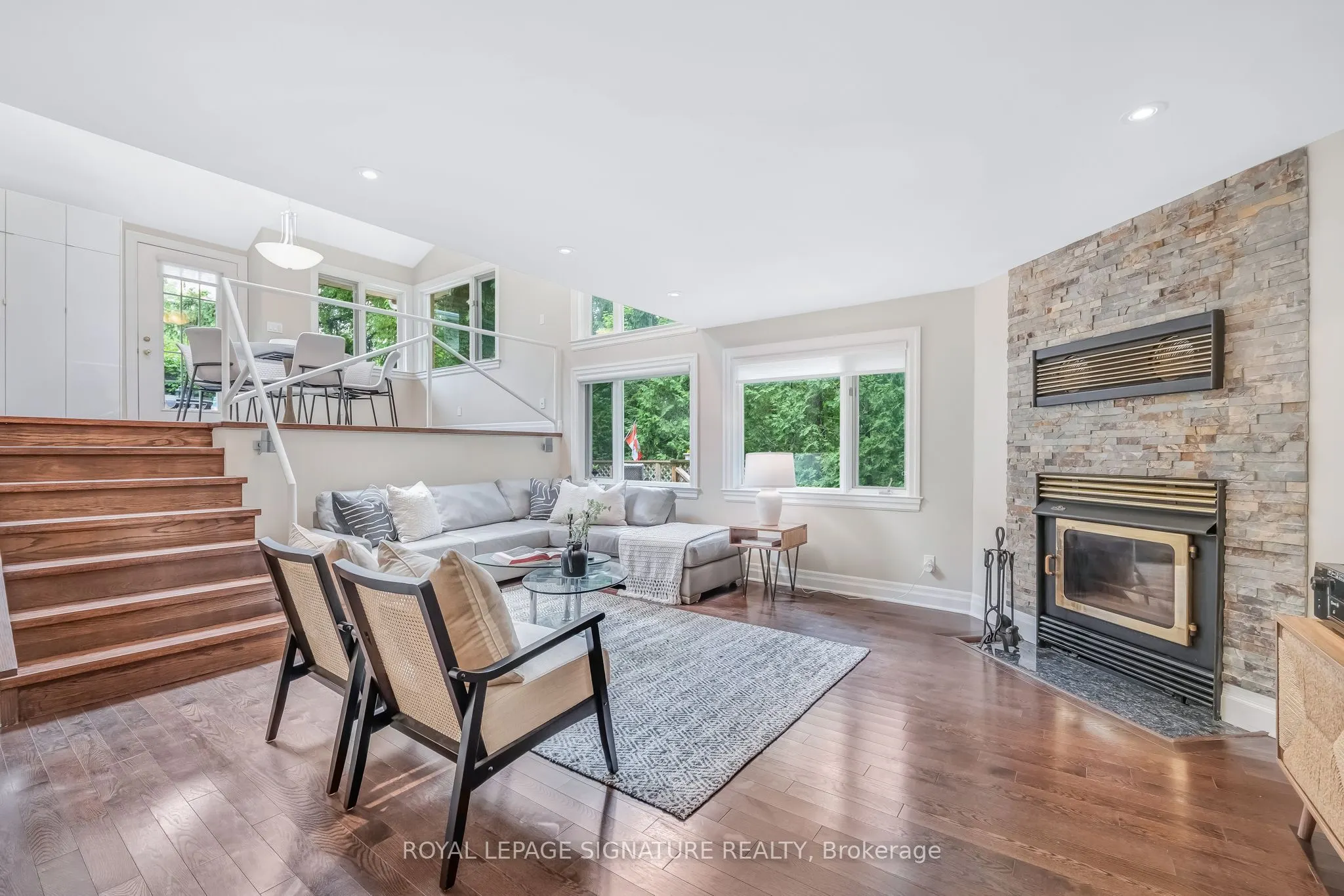 16 Revcoe Drive