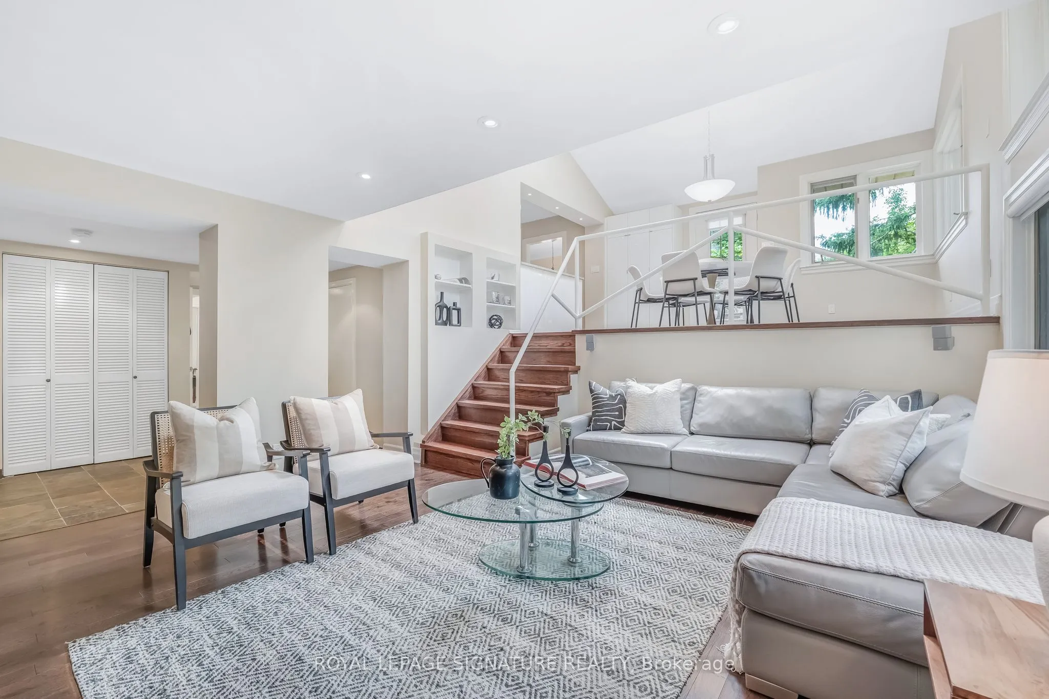 16 Revcoe Drive