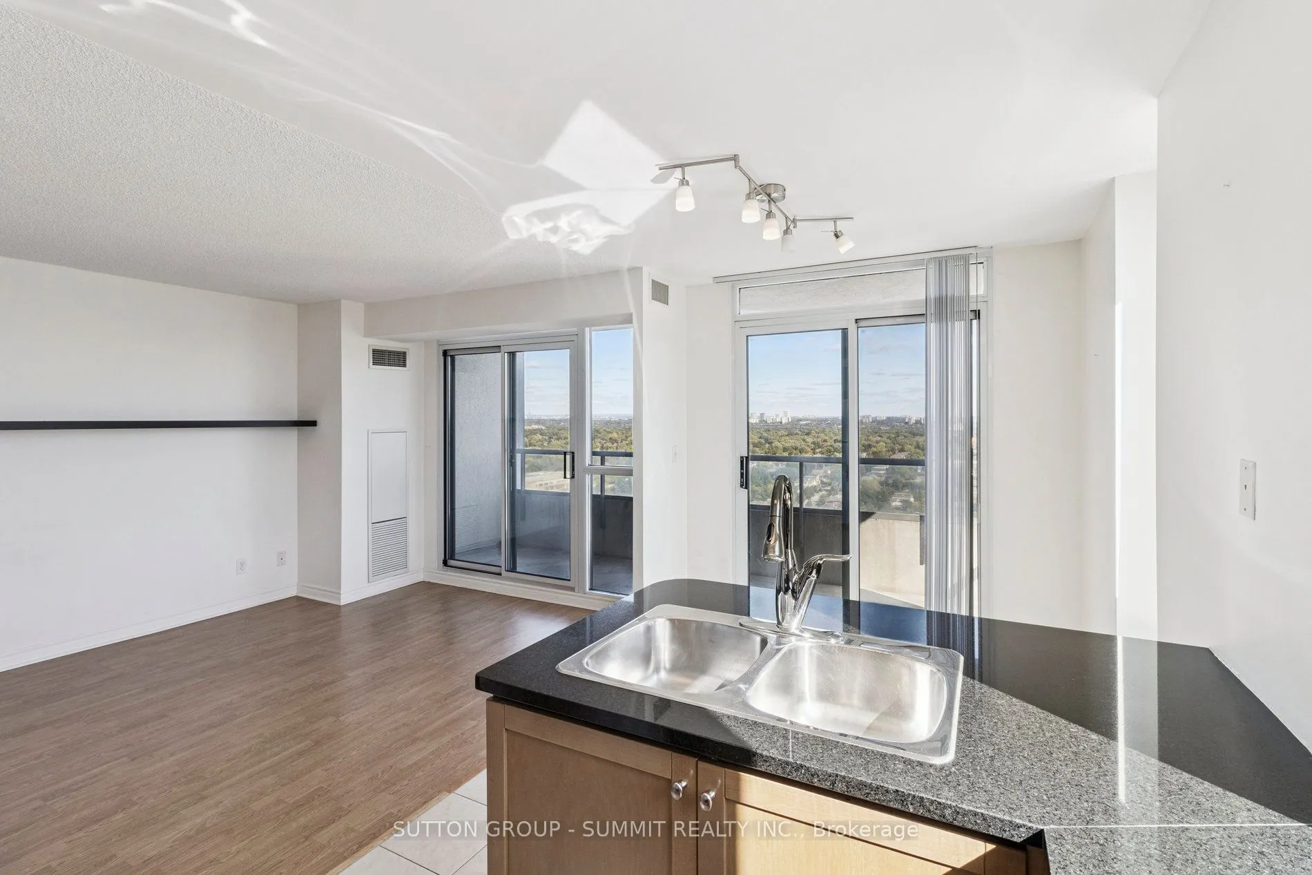 18 Spring Garden Avenue, ##3208