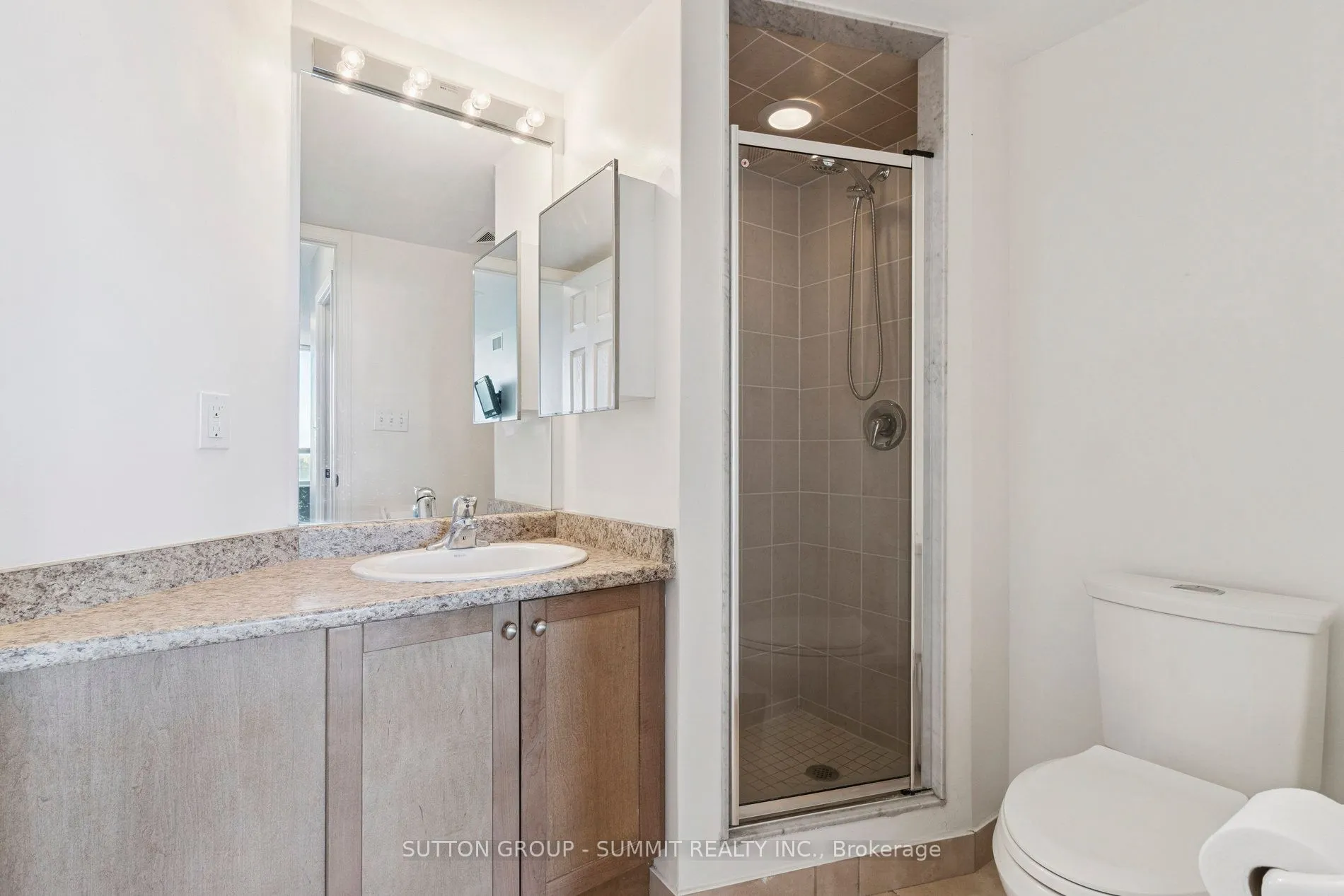 18 Spring Garden Avenue, ##3208