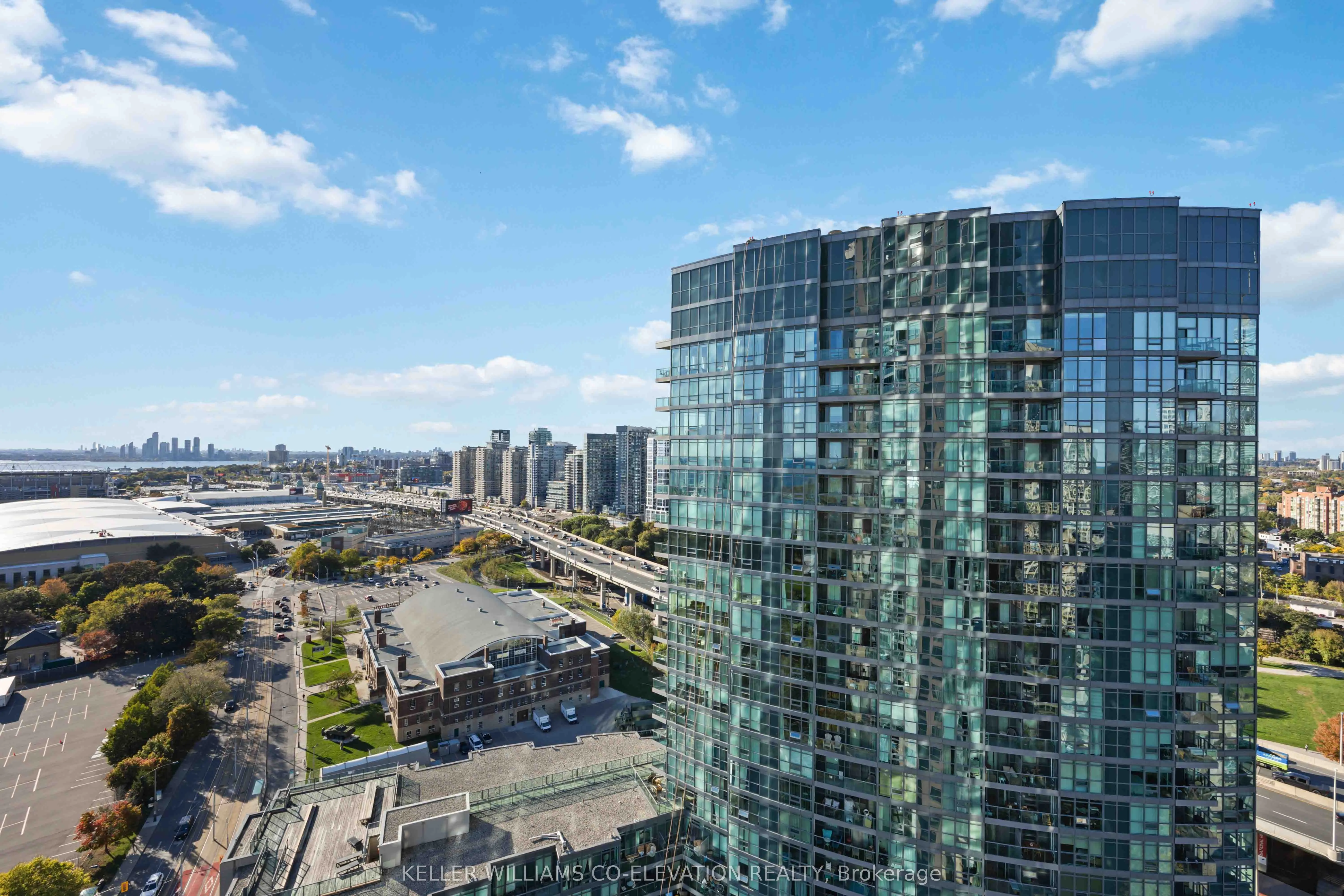 219 Fort York Boulevard, #2511