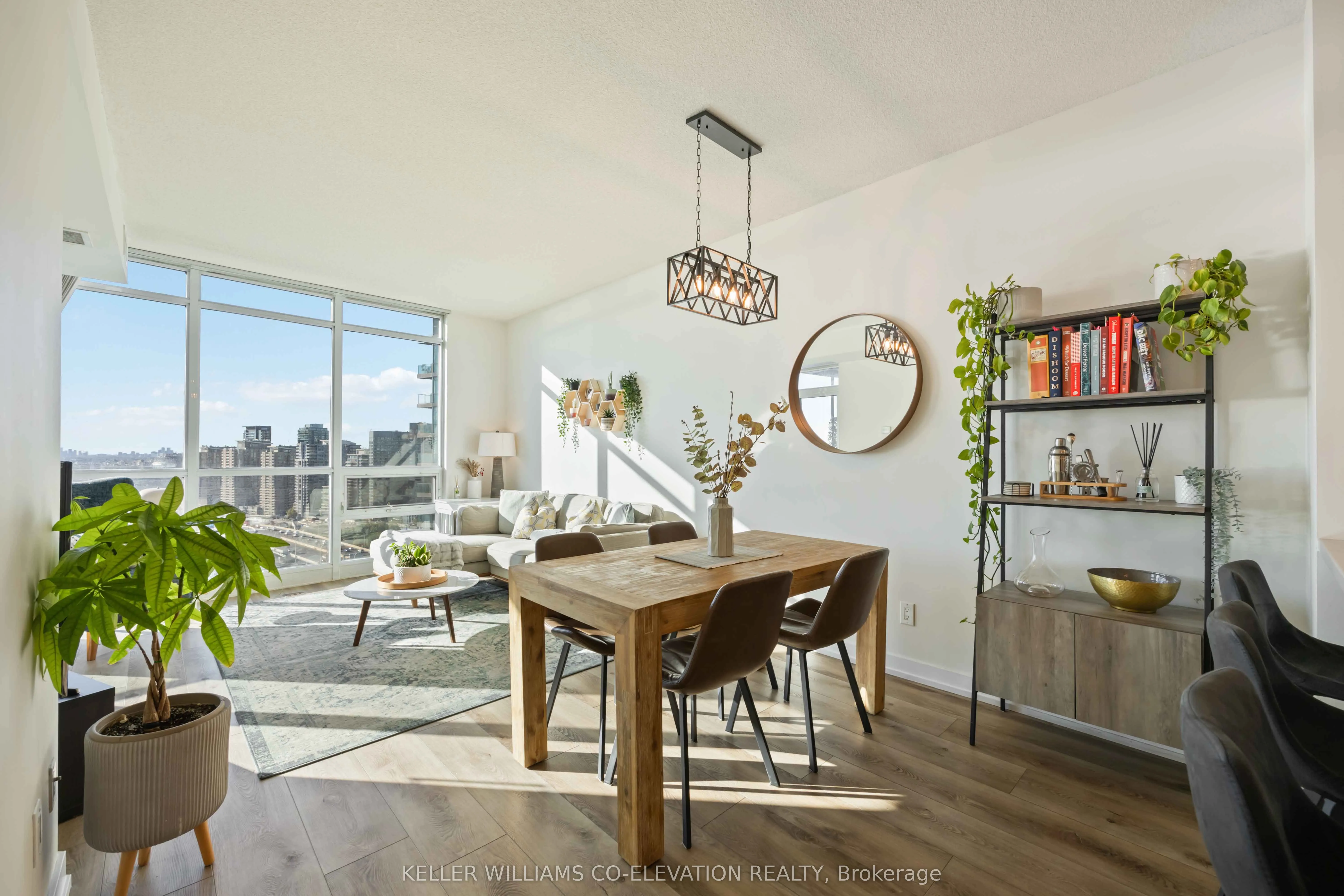 219 Fort York Boulevard, #2511