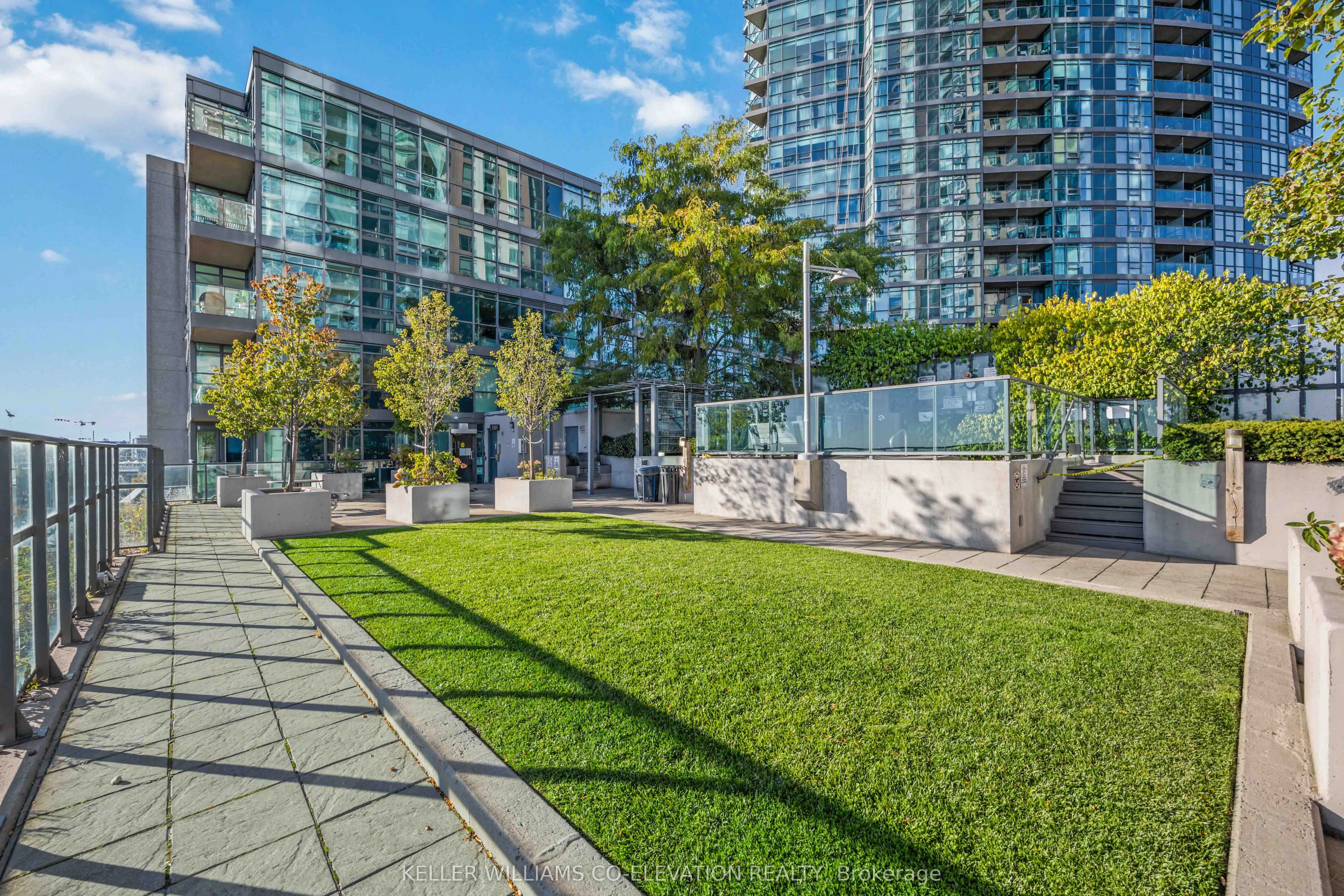 219 Fort York Boulevard, #2511