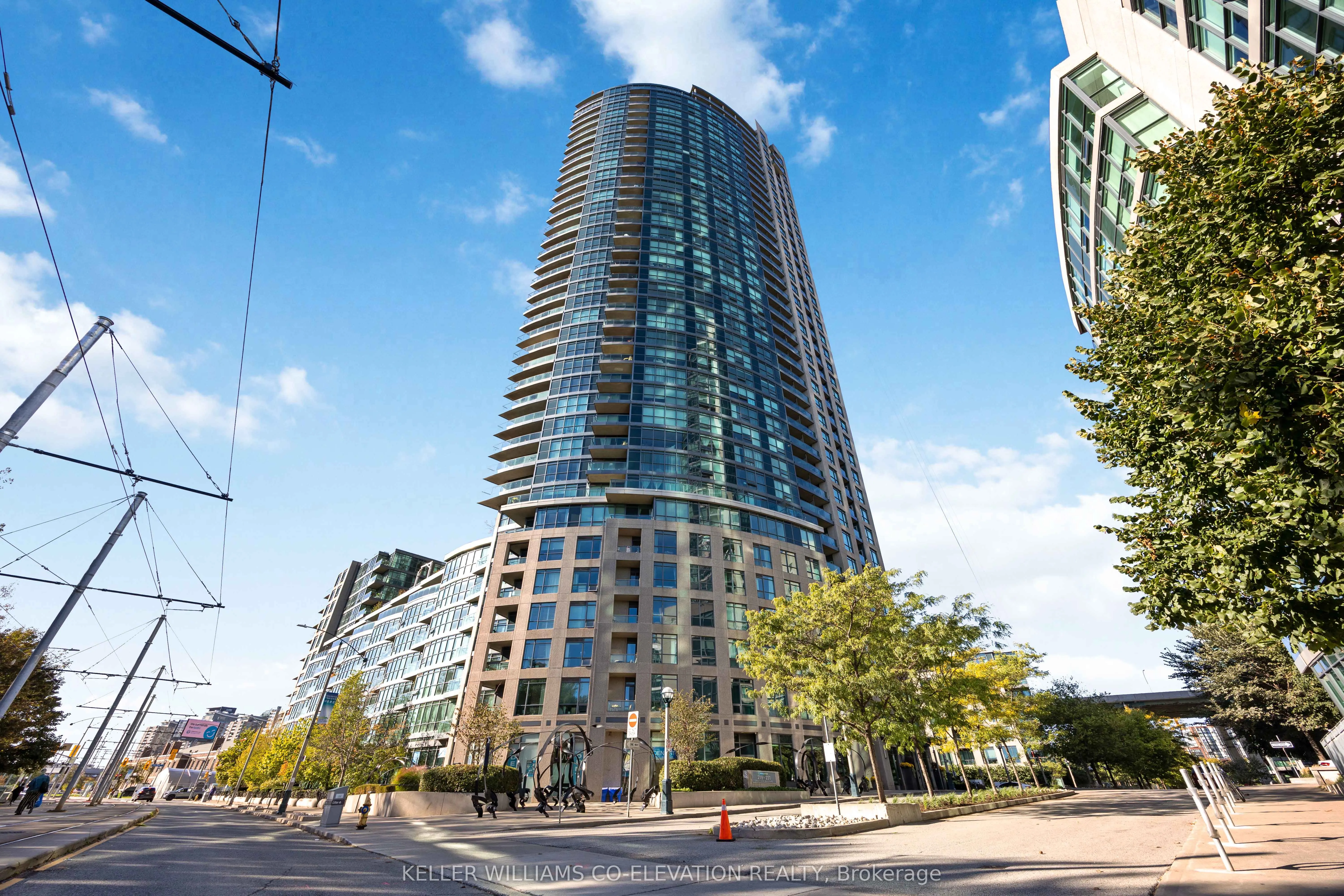 219 Fort York Boulevard, #2511