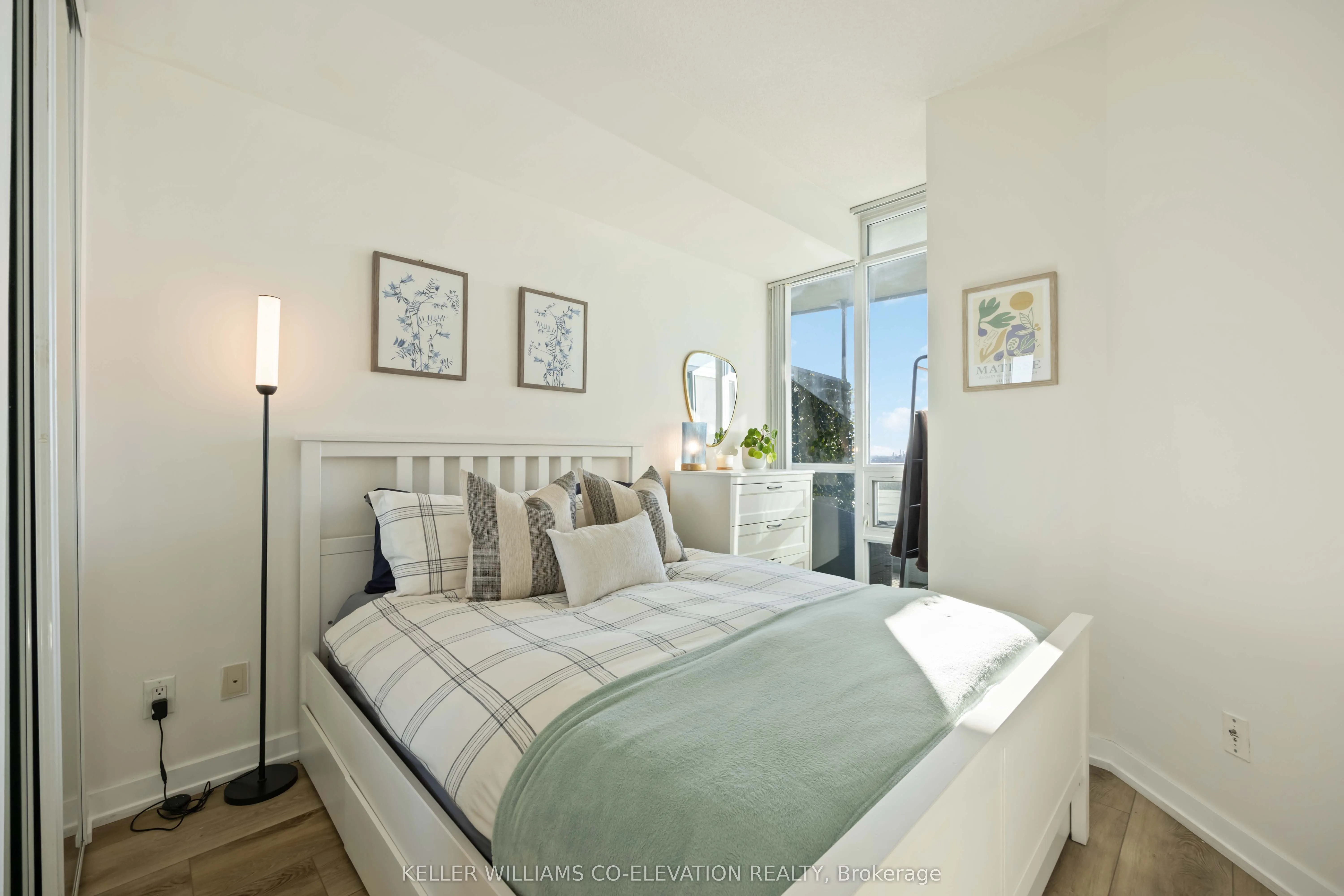 219 Fort York Boulevard, #2511