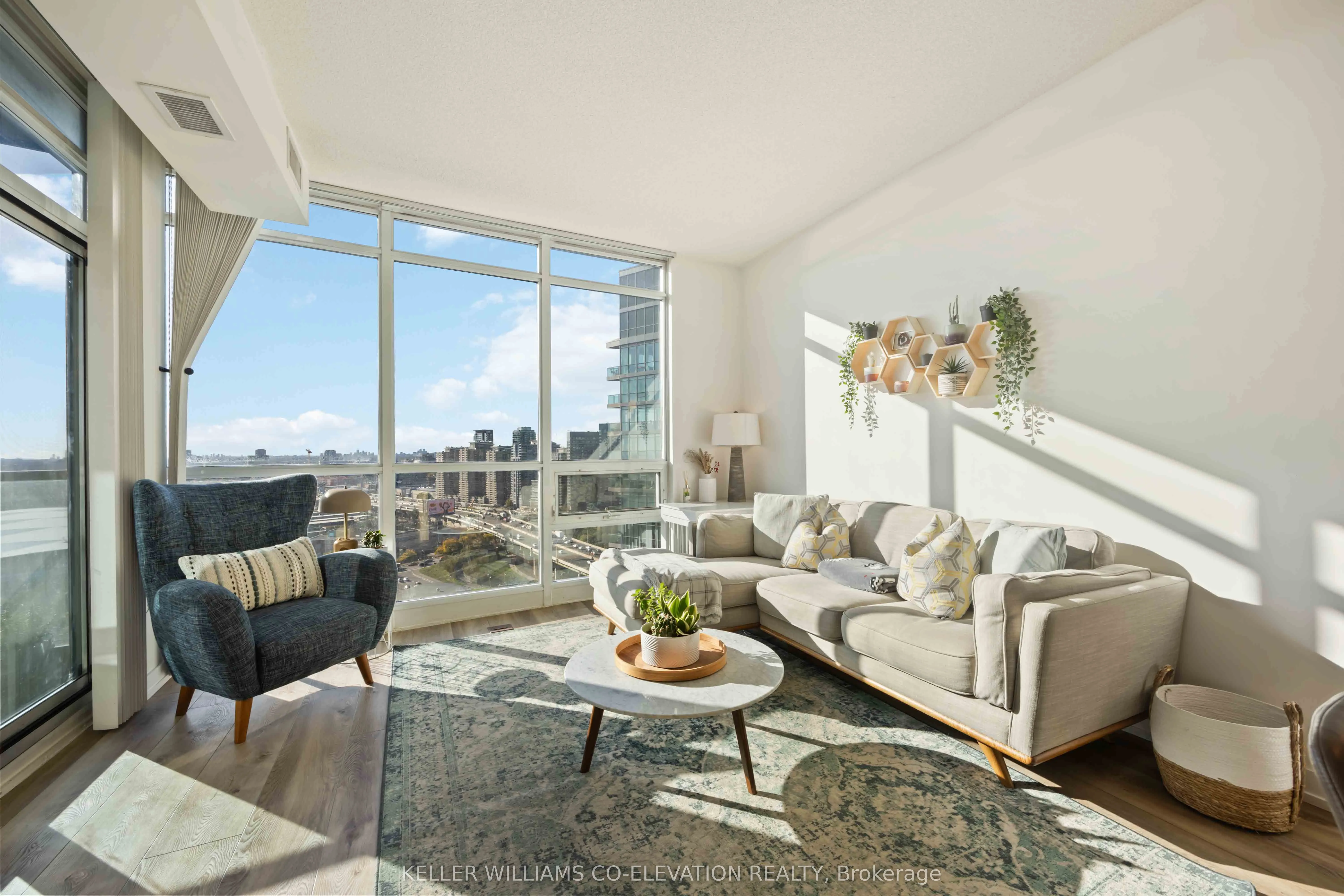 219 Fort York Boulevard, #2511