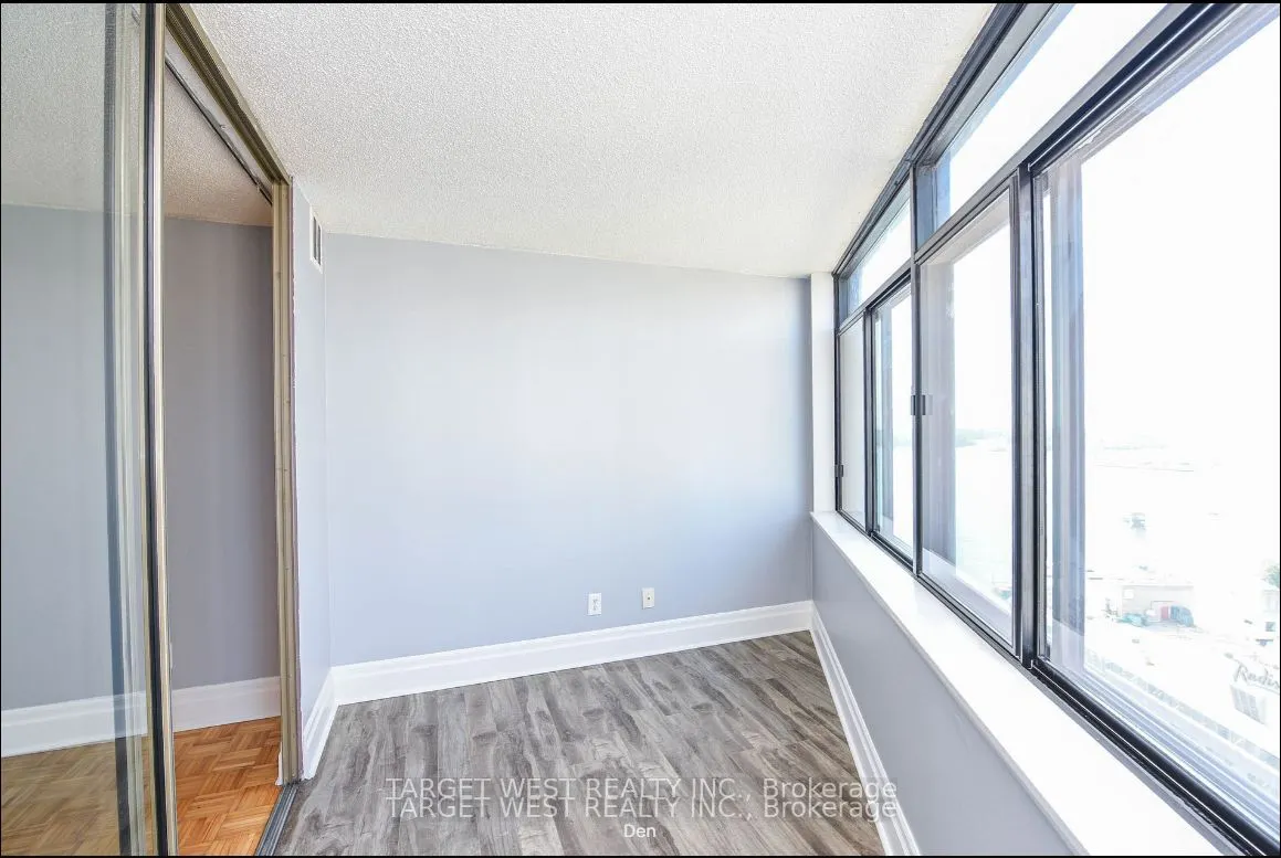 250 queens Quay