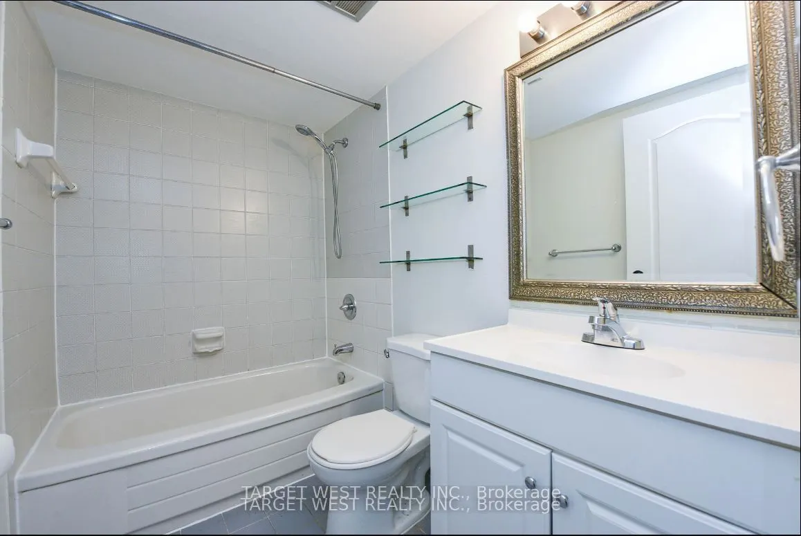 250 queens Quay