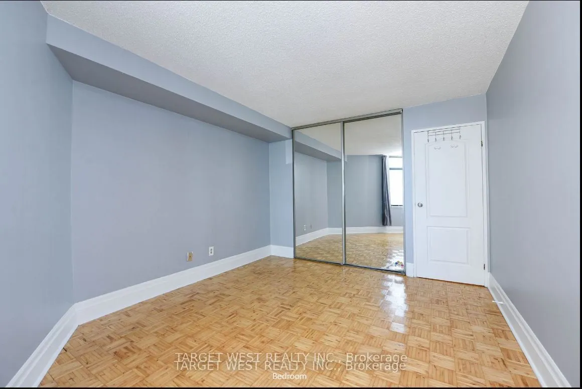 250 queens Quay