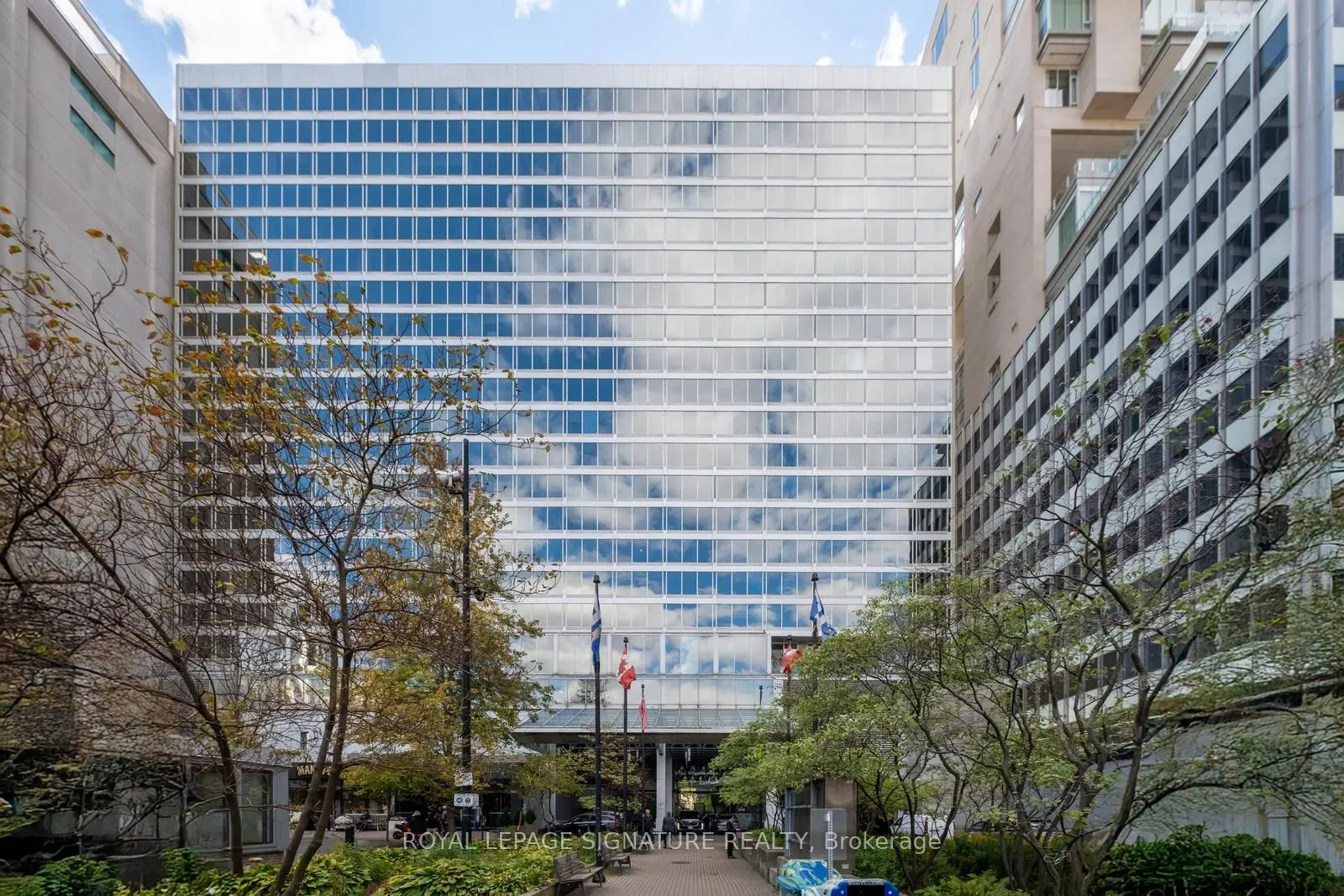 110 Bloor Street W, #1201