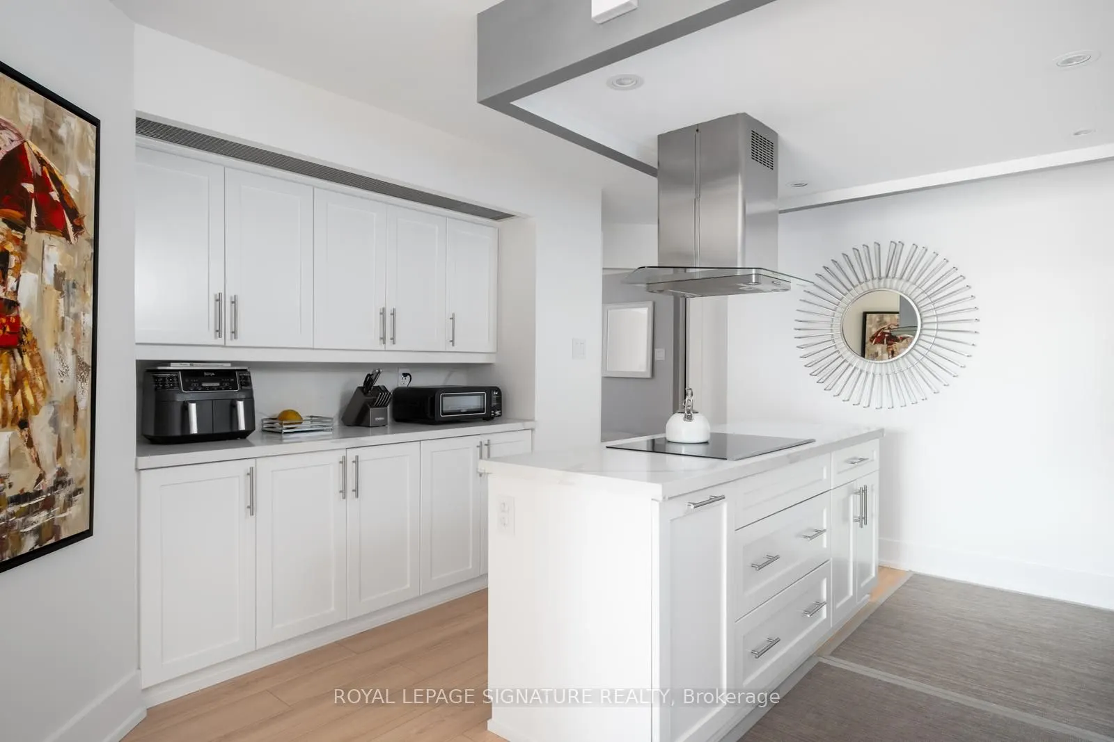 110 Bloor Street W, #1201