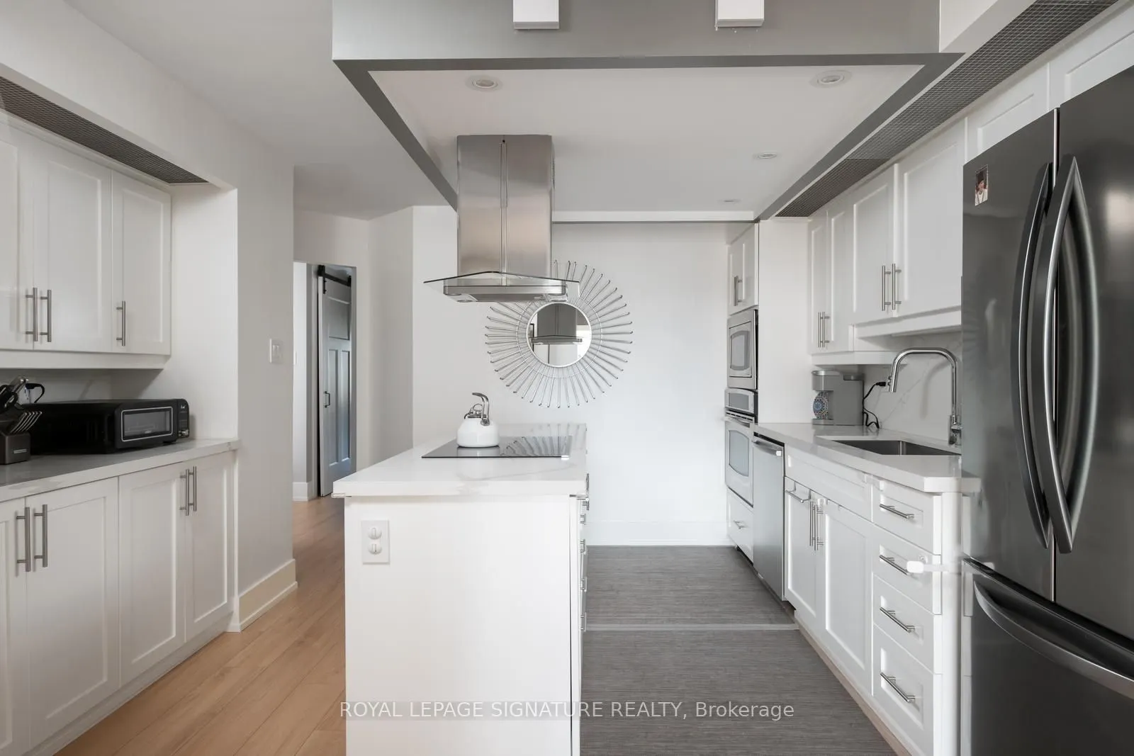110 Bloor Street W, #1201