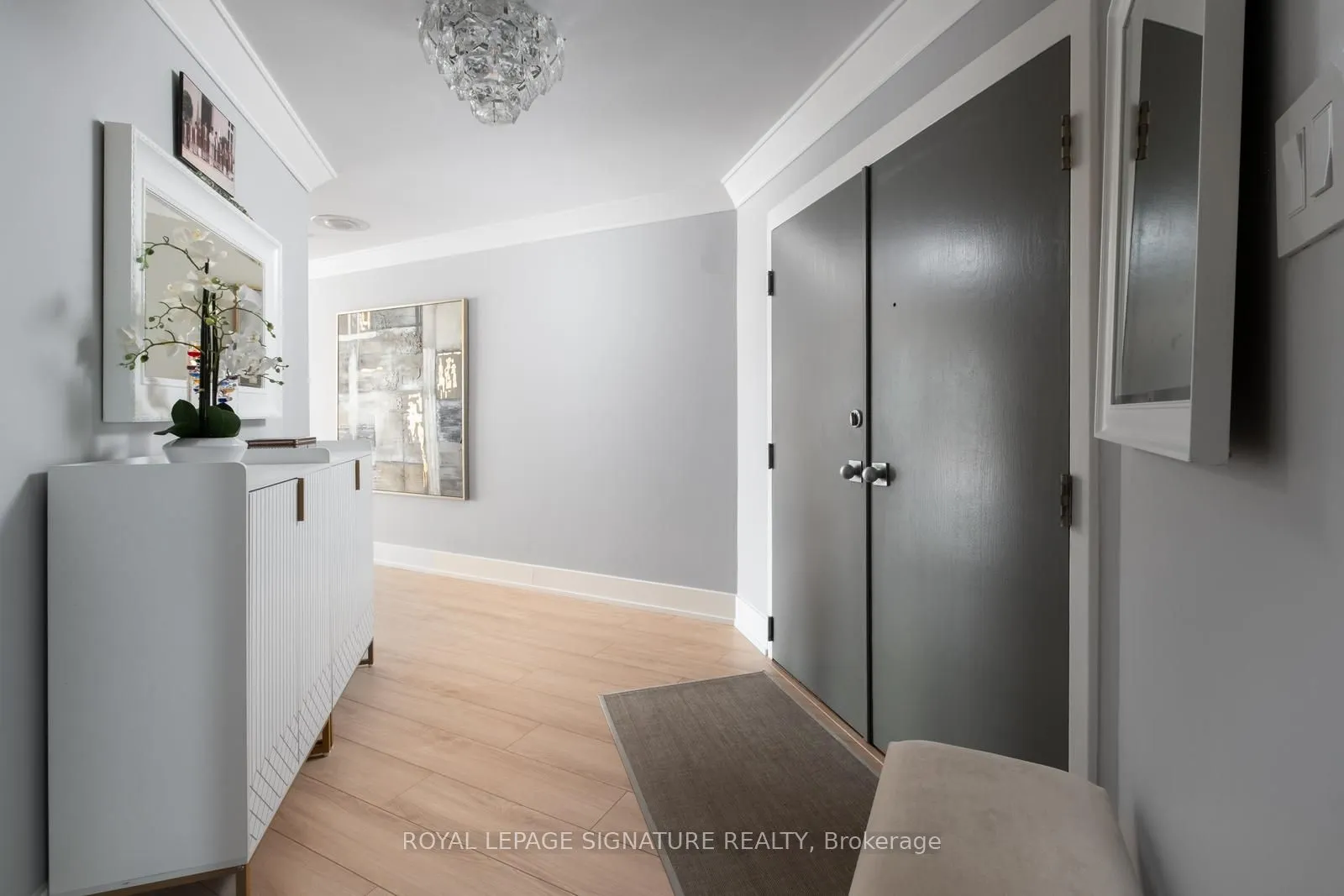 110 Bloor Street W, #1201