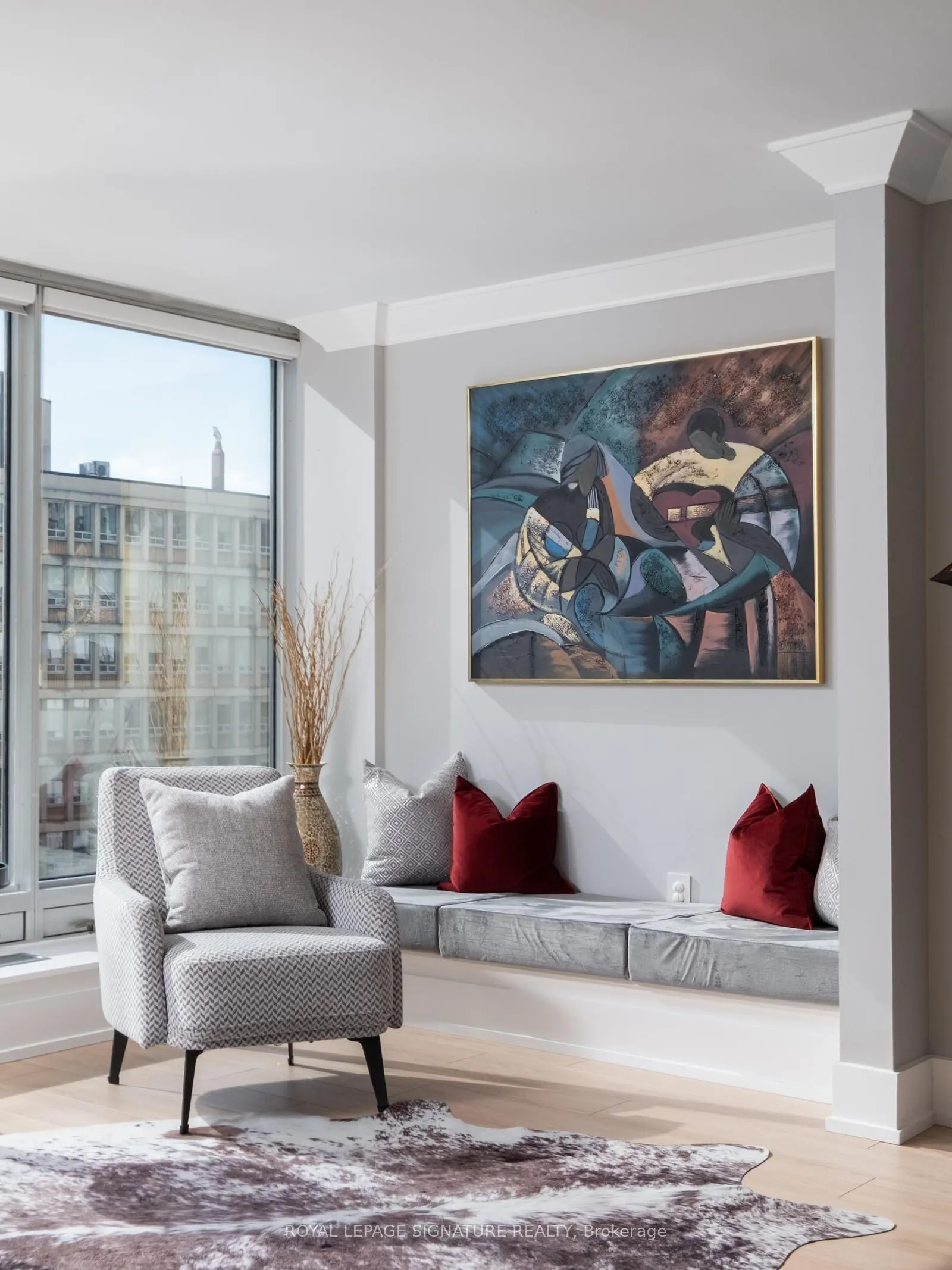 110 Bloor Street W, #1201