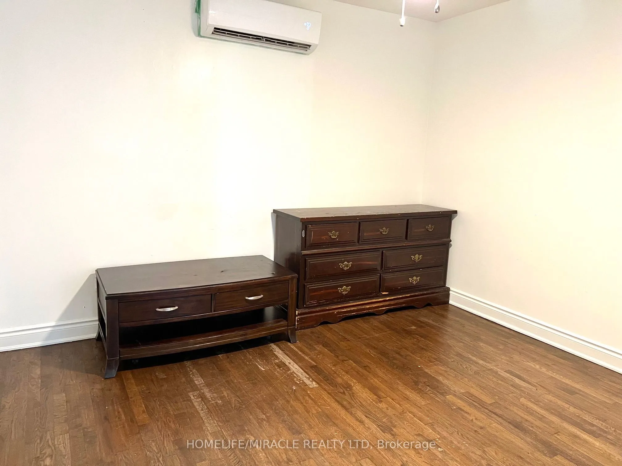 1 Givins Street, #2