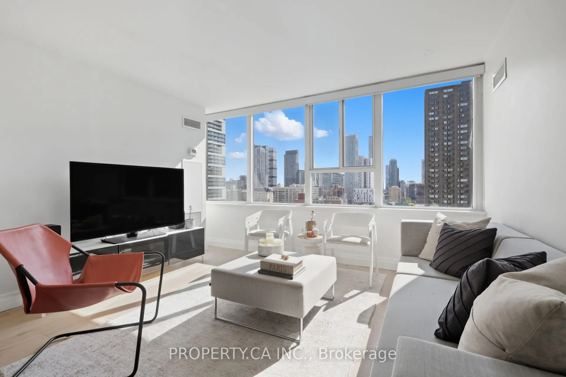 45 Carlton Street, #1501