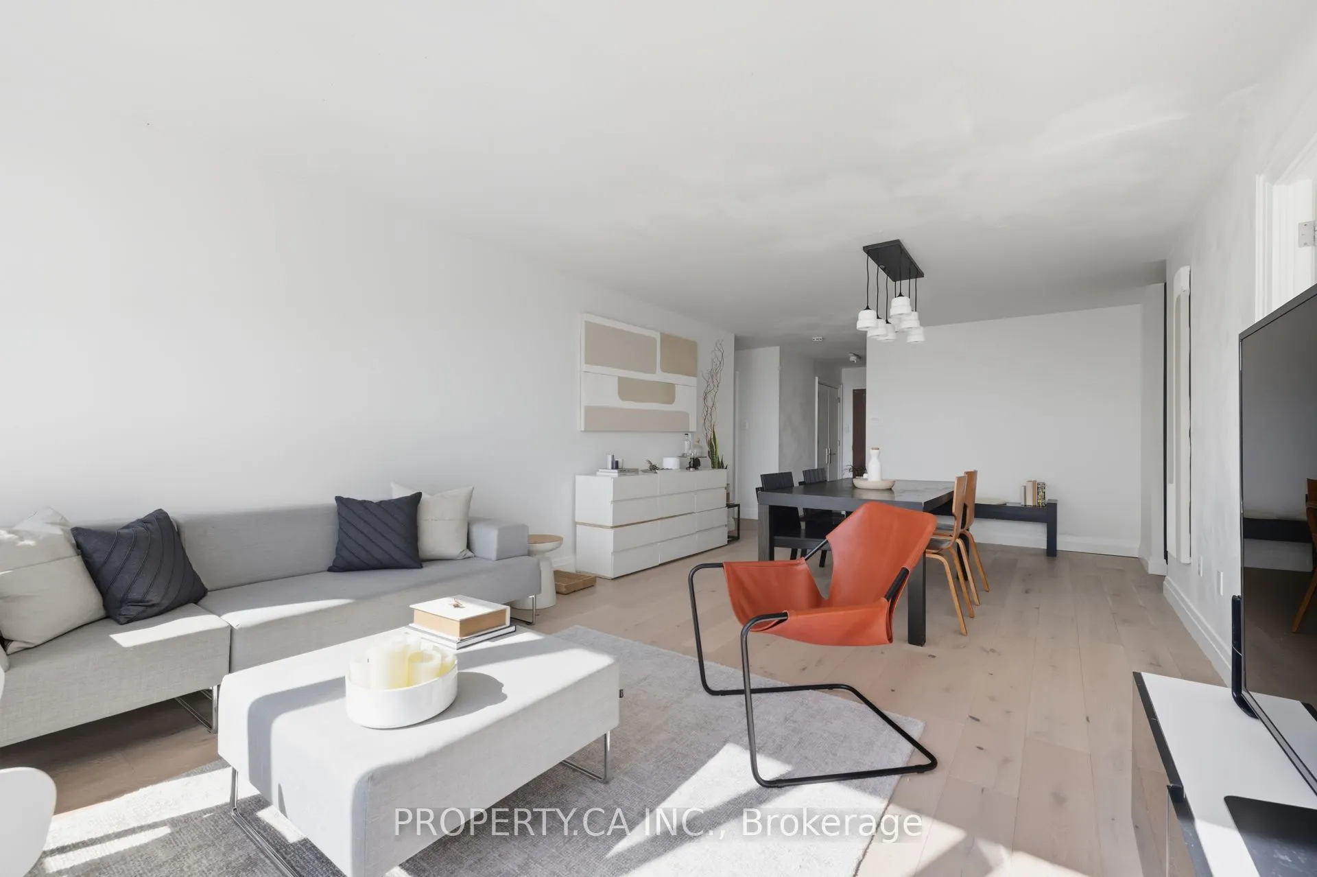 45 Carlton Street, #1501