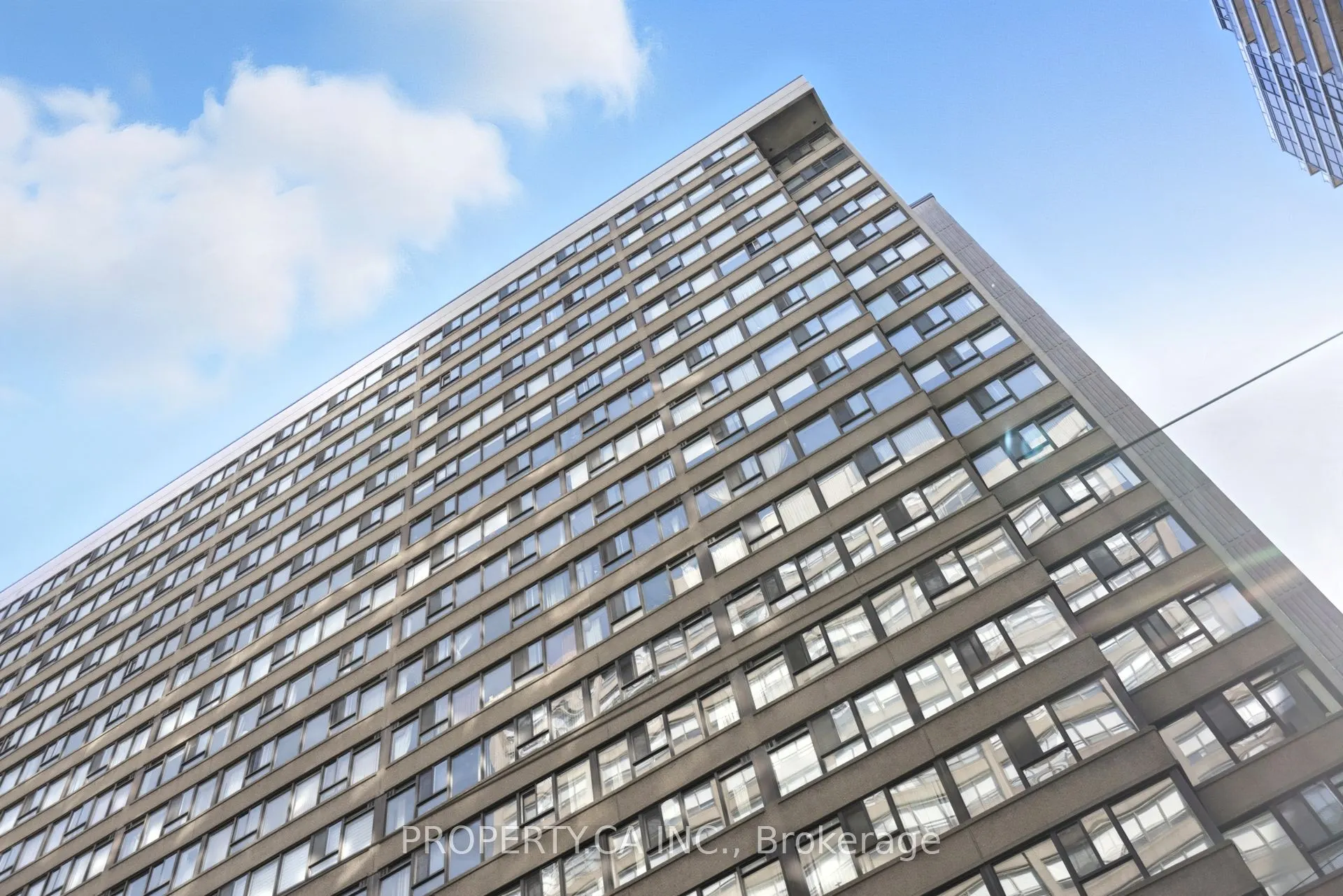 45 Carlton Street, #1501