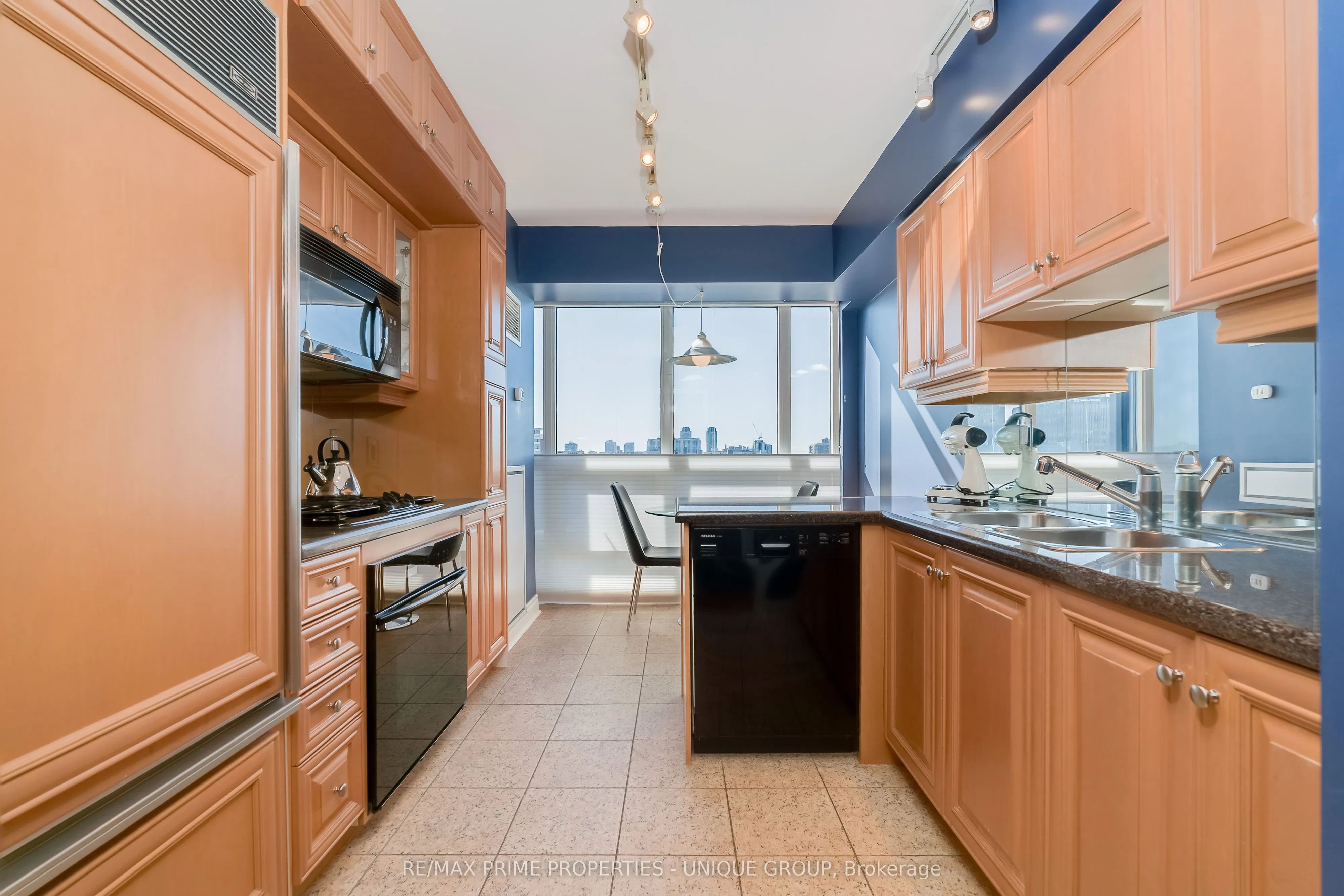 10 Delisle Avenue, #1404