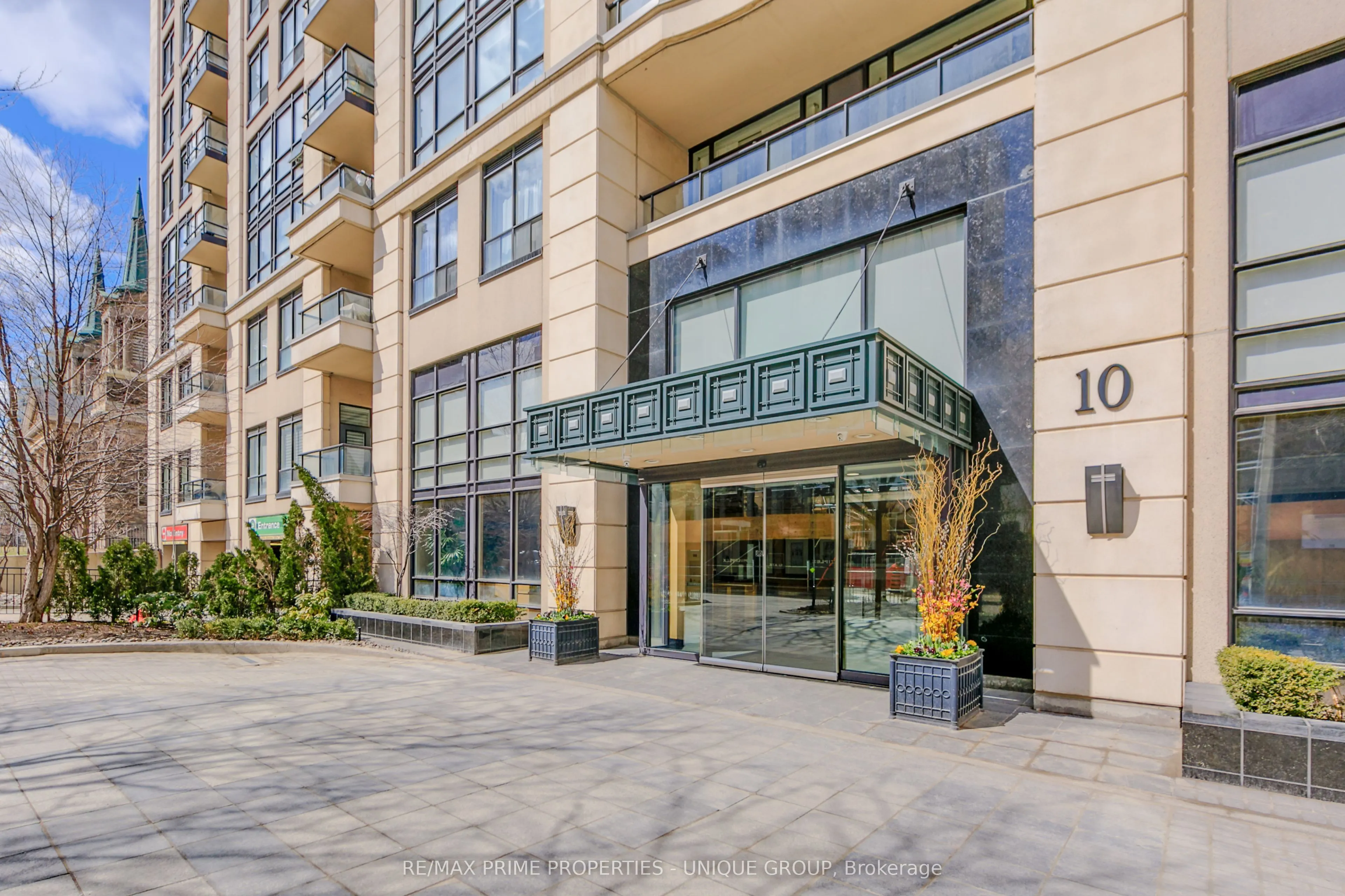 10 Delisle Avenue, #1404