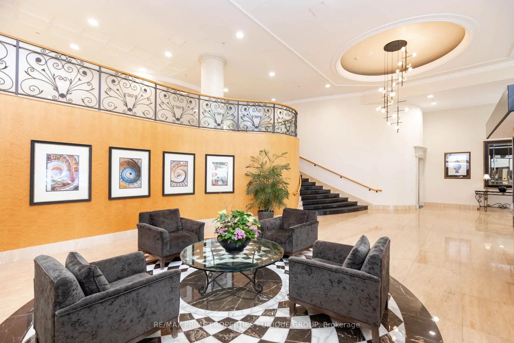 10 Delisle Avenue, #1404