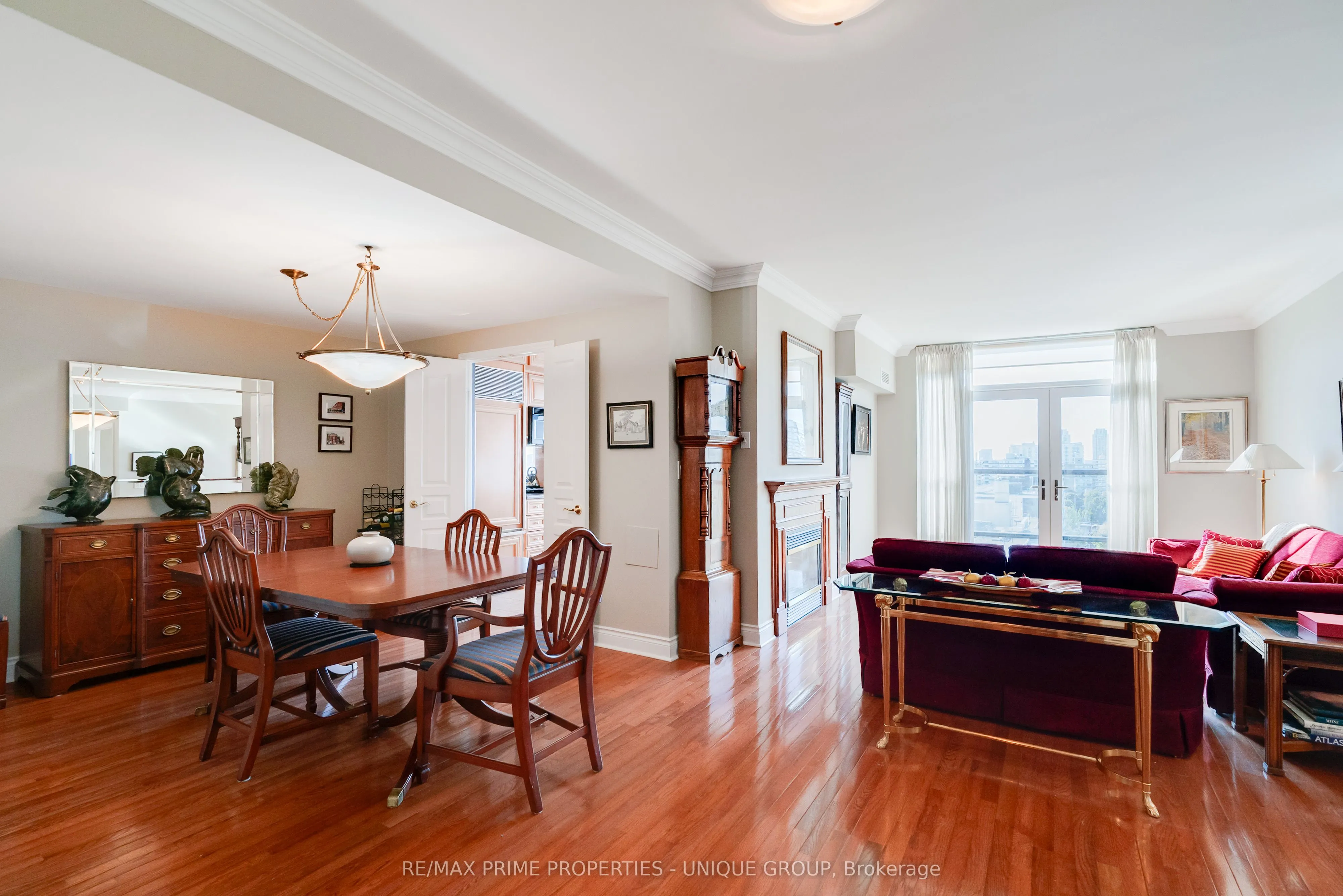 10 Delisle Avenue, #1404