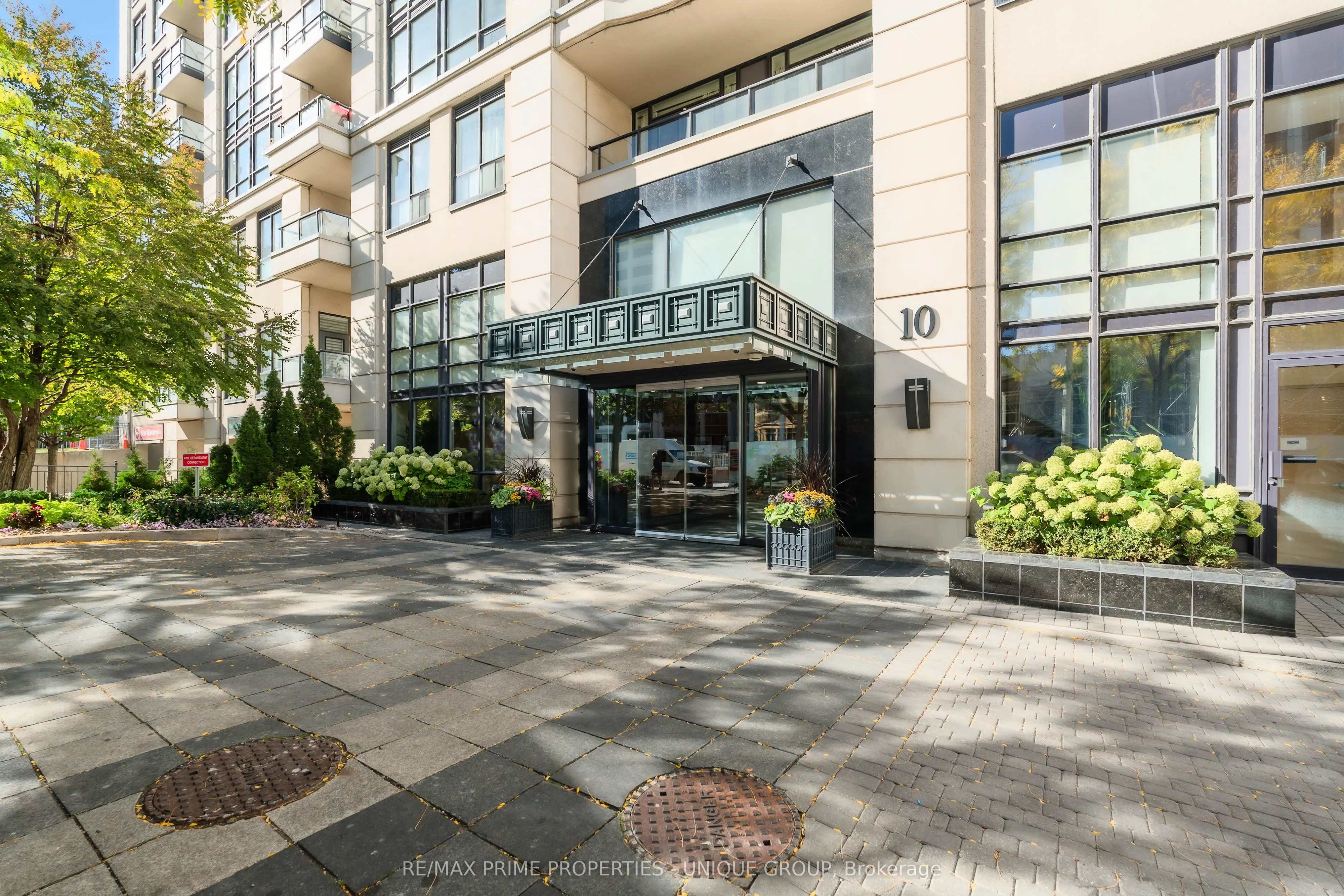 10 Delisle Avenue, #1404